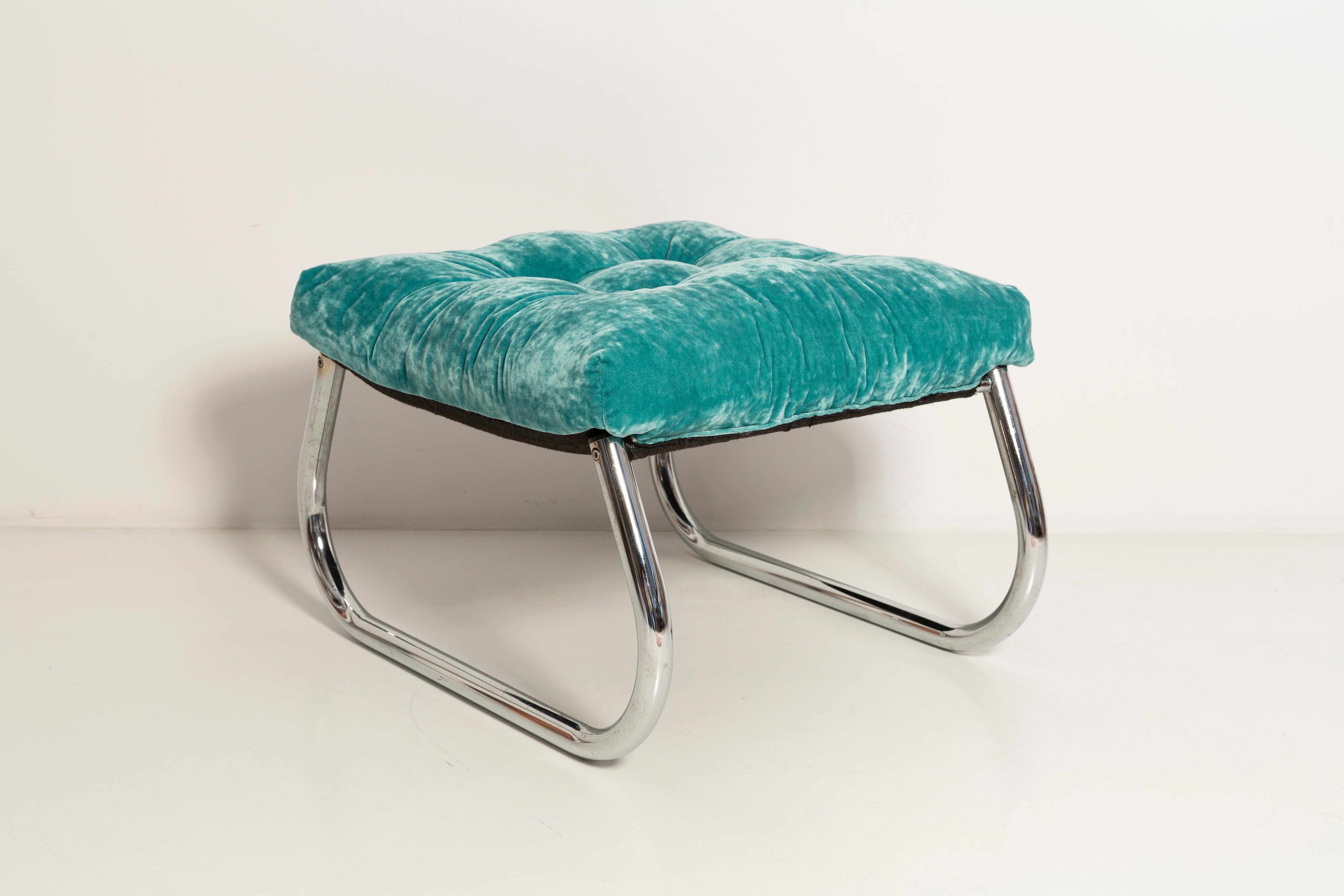 Mid-Century-Bankhocker, türkisblauer Dedar-Plüschsamt, Bauhaus, 1970er Jahre (Handgefertigt) im Angebot