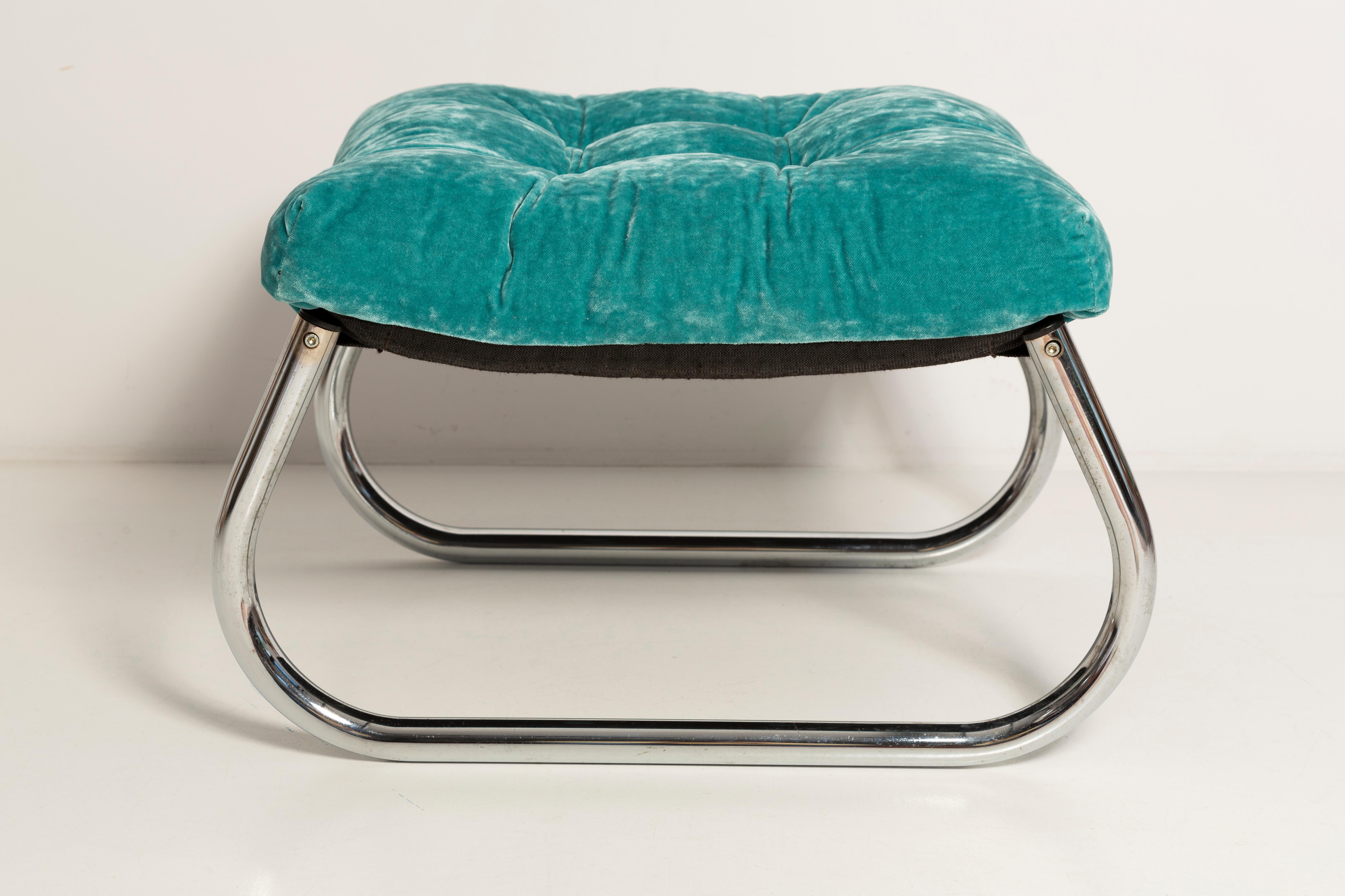 Mid-Century-Bankhocker, türkisblauer Dedar-Plüschsamt, Bauhaus, 1970er Jahre im Zustand „Gut“ im Angebot in 05-080 Hornowek, PL