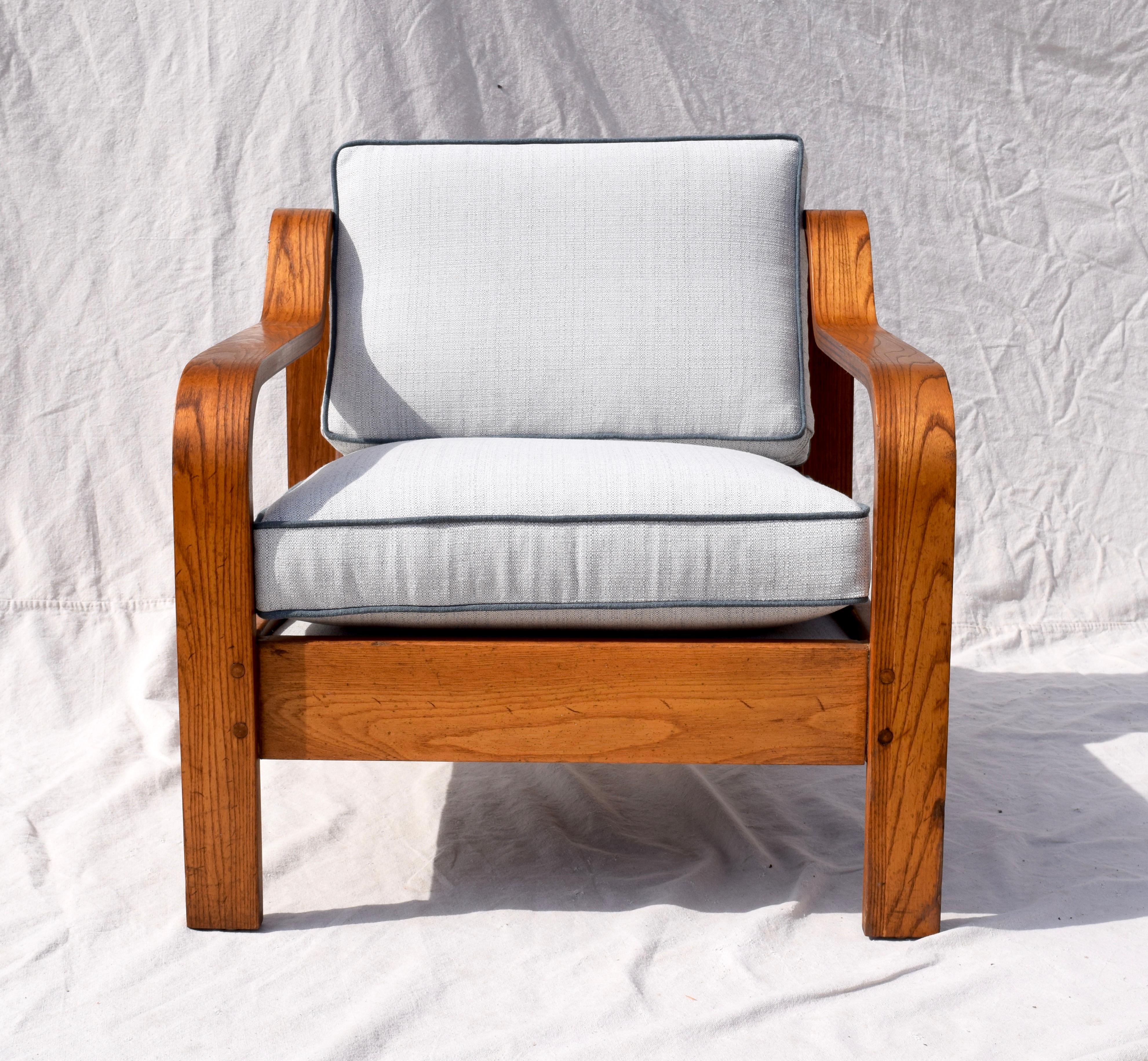 Late 20th Century Taylor Ramsey Bentwood Lounge Chairs in the manner of Thonet, Pair