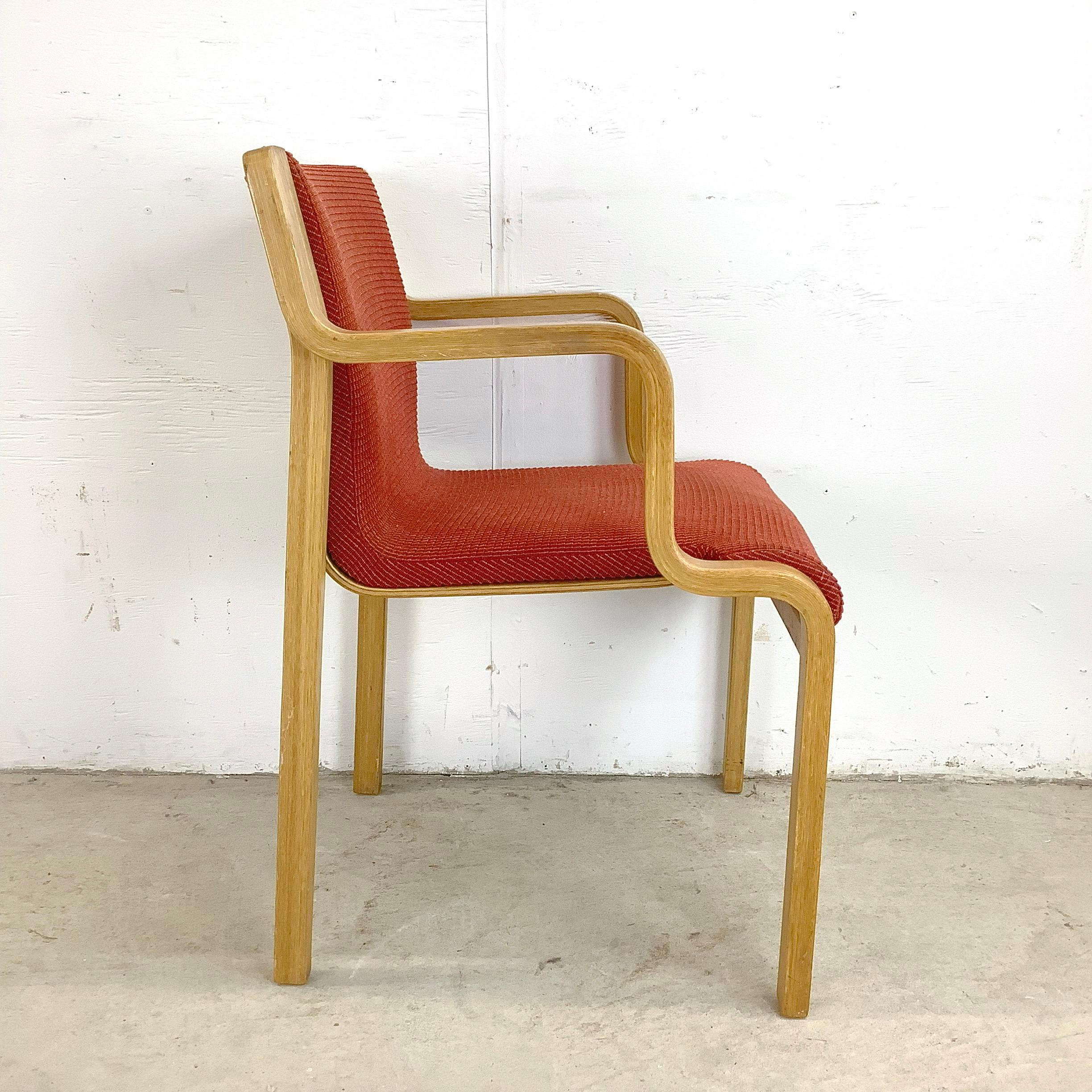 Altro Poltrona in legno di bengala della metà del secolo scorso Attr. Alvar Aalto per Stendig in vendita