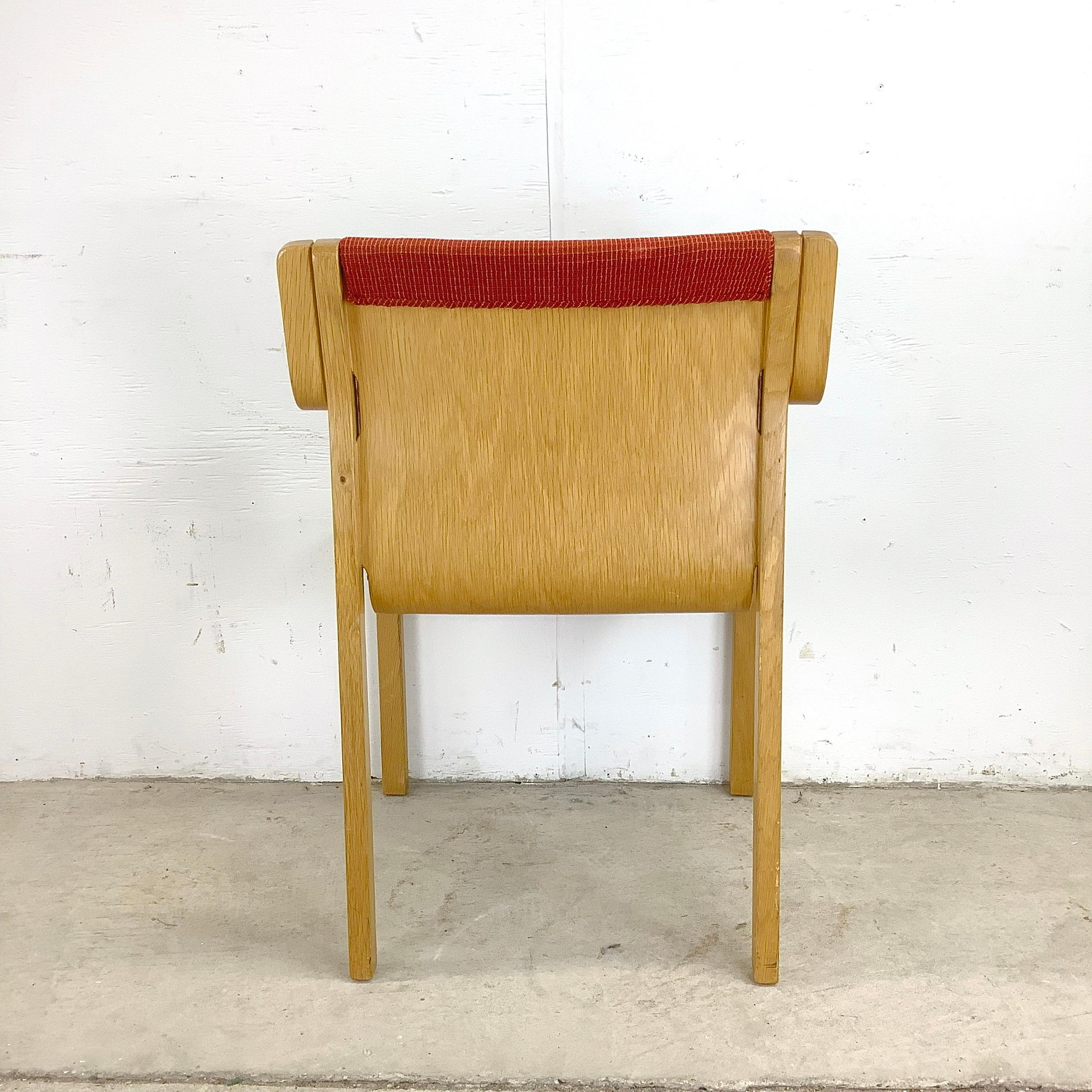 Tessuto Poltrona in legno di bengala della metà del secolo scorso Attr. Alvar Aalto per Stendig in vendita