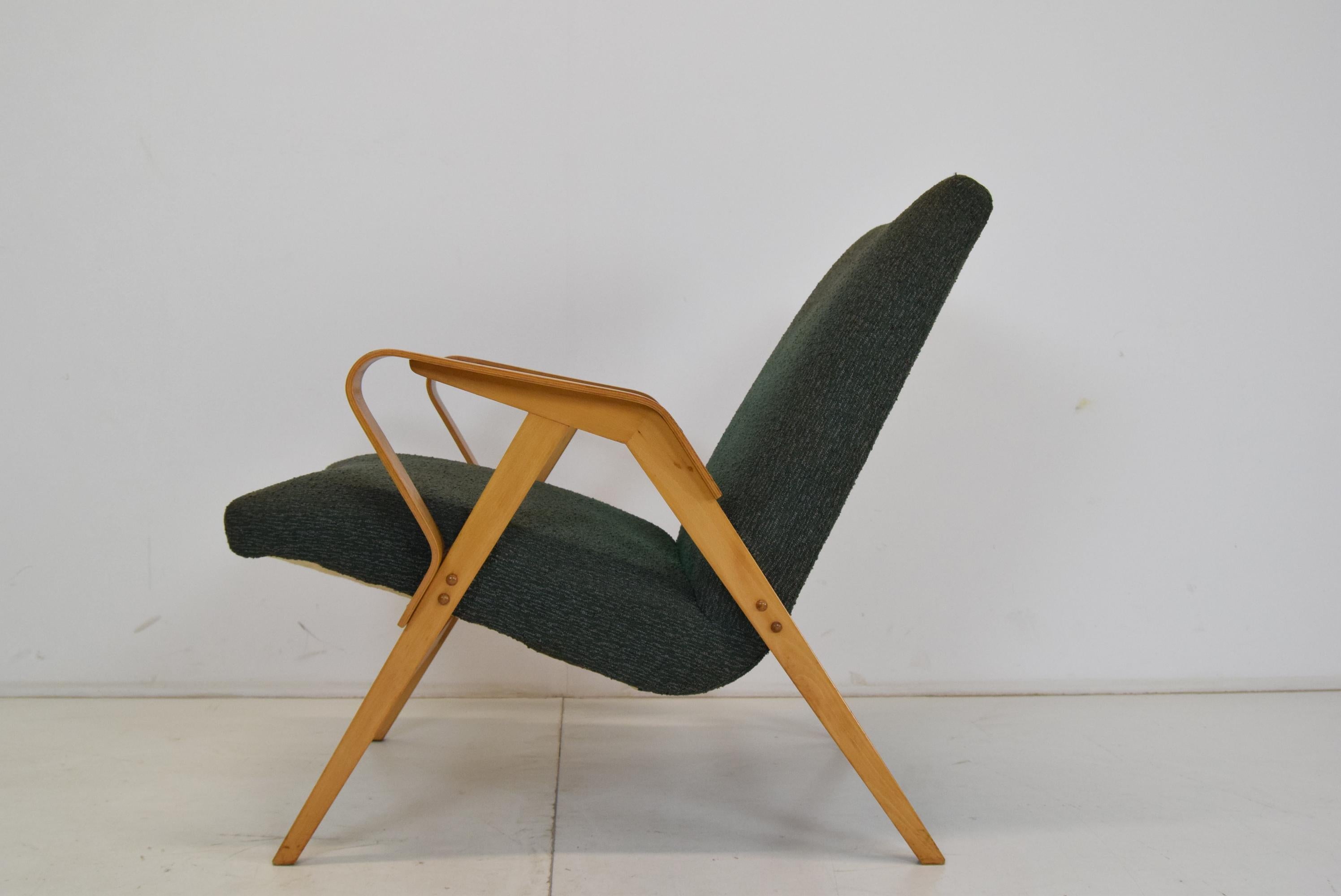 Czech Mid-Century Bentwood Armchair by Frantisek Jirak for Tatra, 1960's For Sale