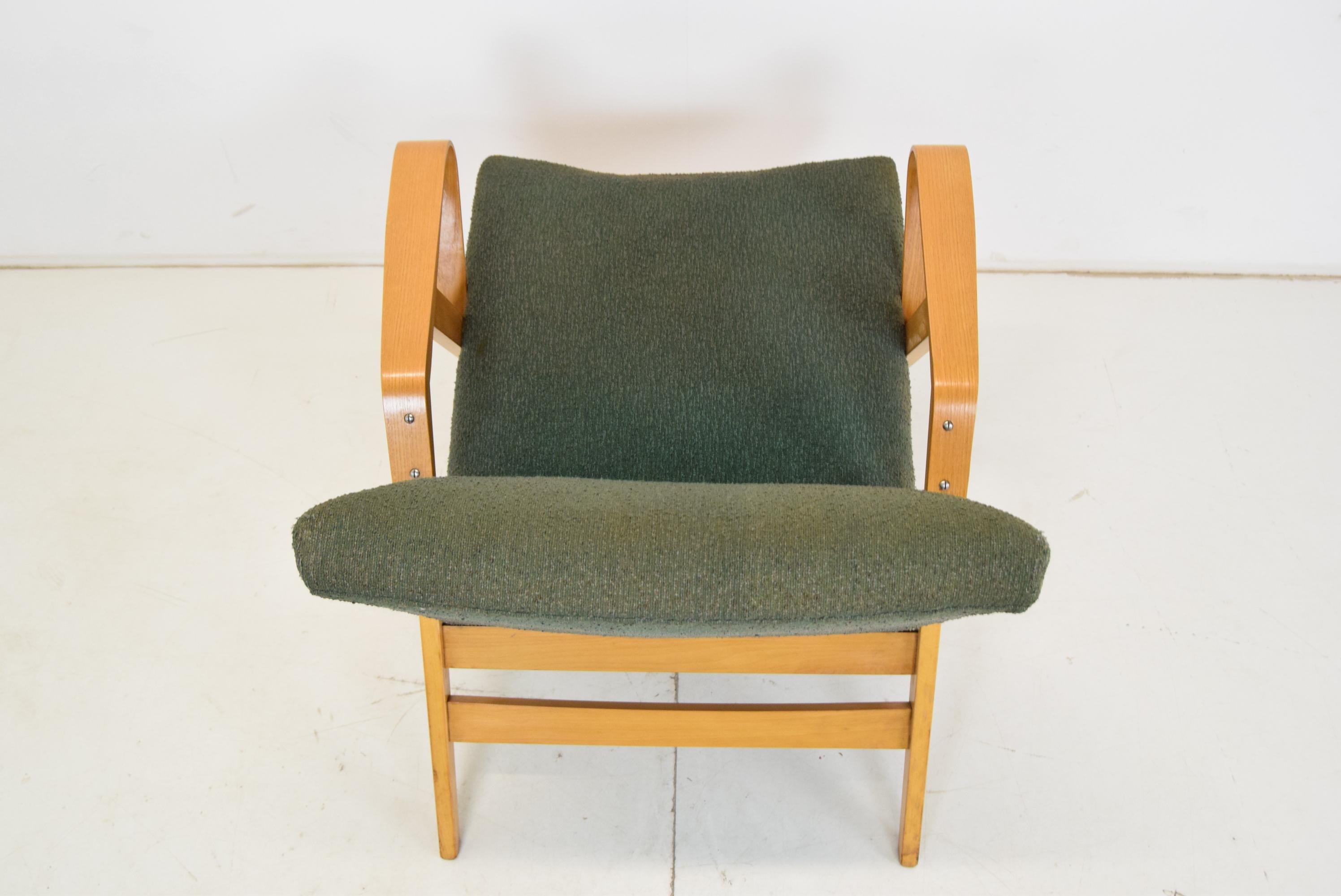 Mid-Century Bentwood Armchair by Frantisek Jirak for Tatra, 1960's For Sale 2
