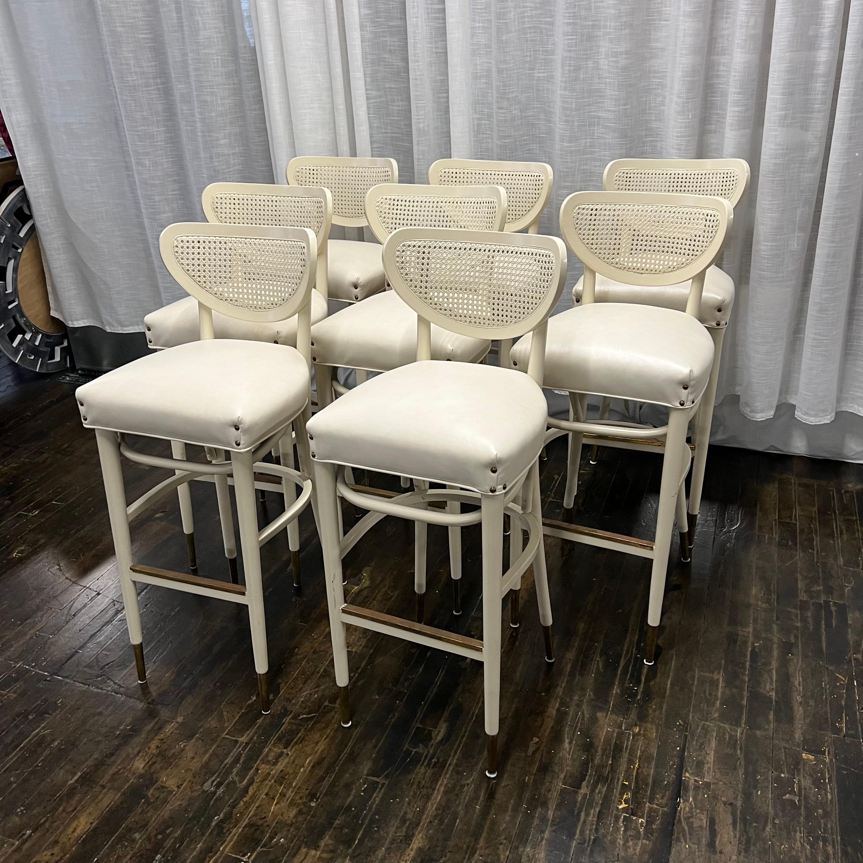 Mid-Century Bentwood Bar Stool in Ivory Lacquer with Ivory Vinyl Seat For Sale 5