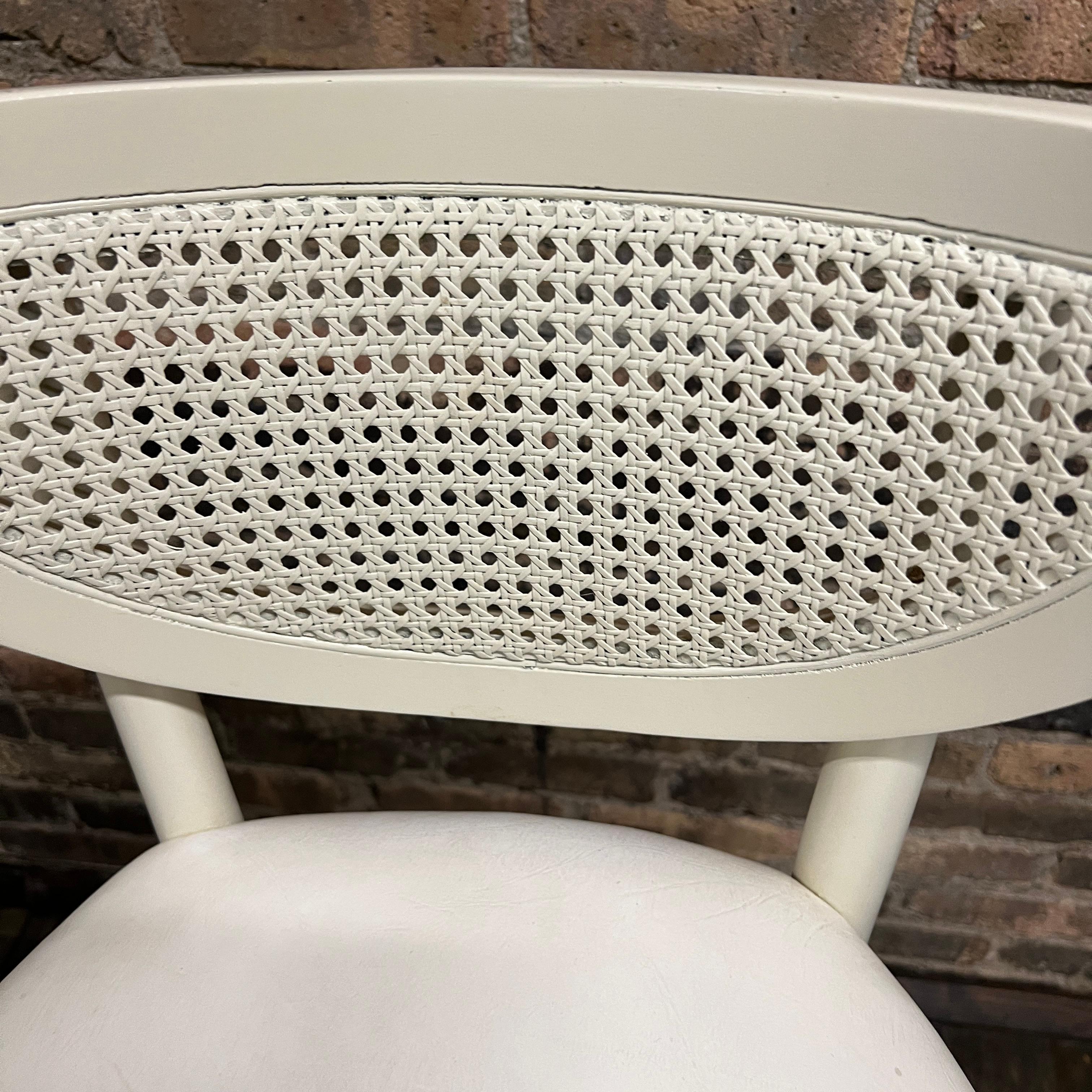 American Mid-Century Bentwood Bar Stool in Ivory Lacquer with Ivory Vinyl Seat For Sale