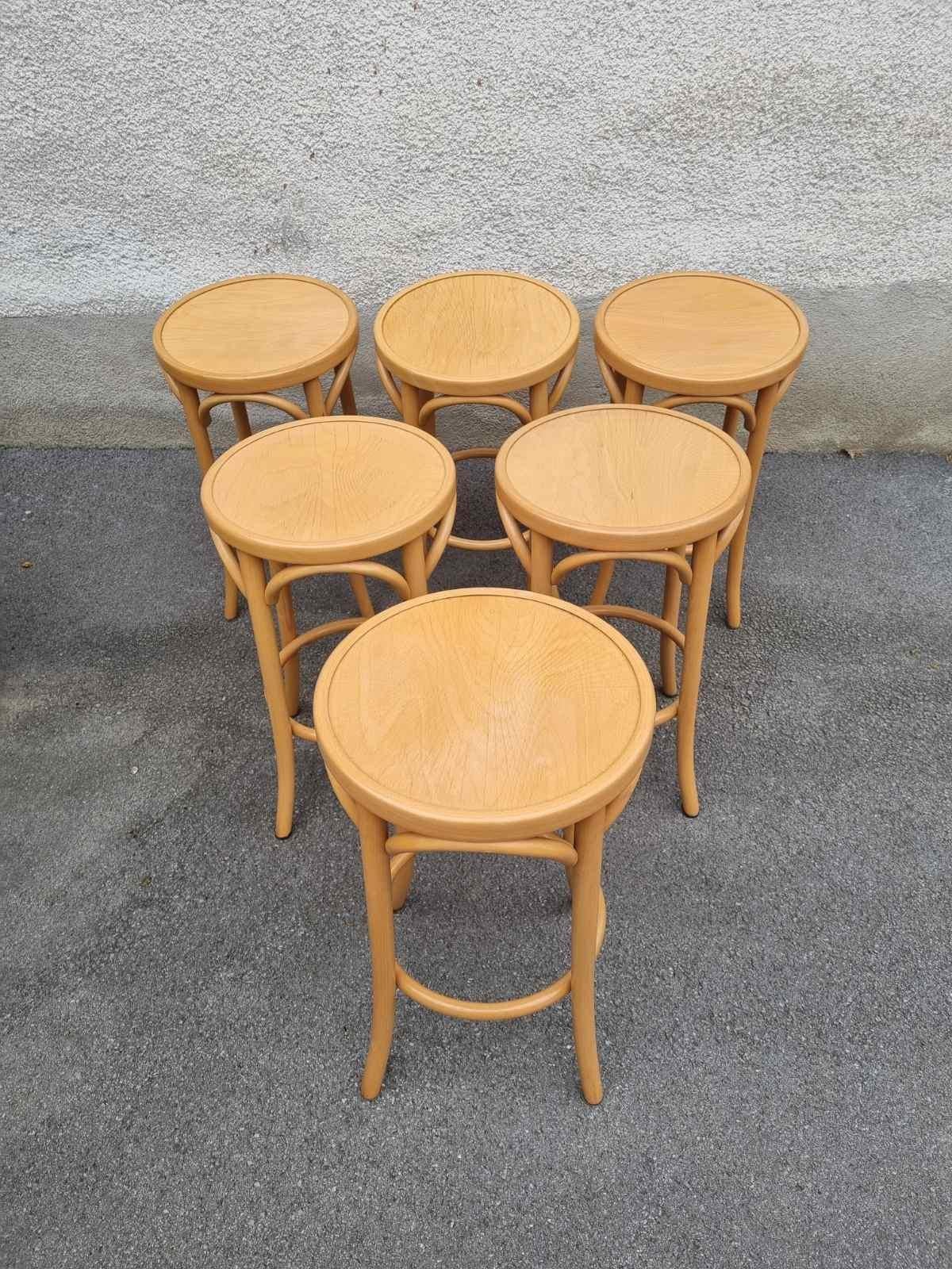 Mid-Century Modern Tabourets de bar en bois centenaire de style Thonet, Italie années 80, lot de 4 en vente