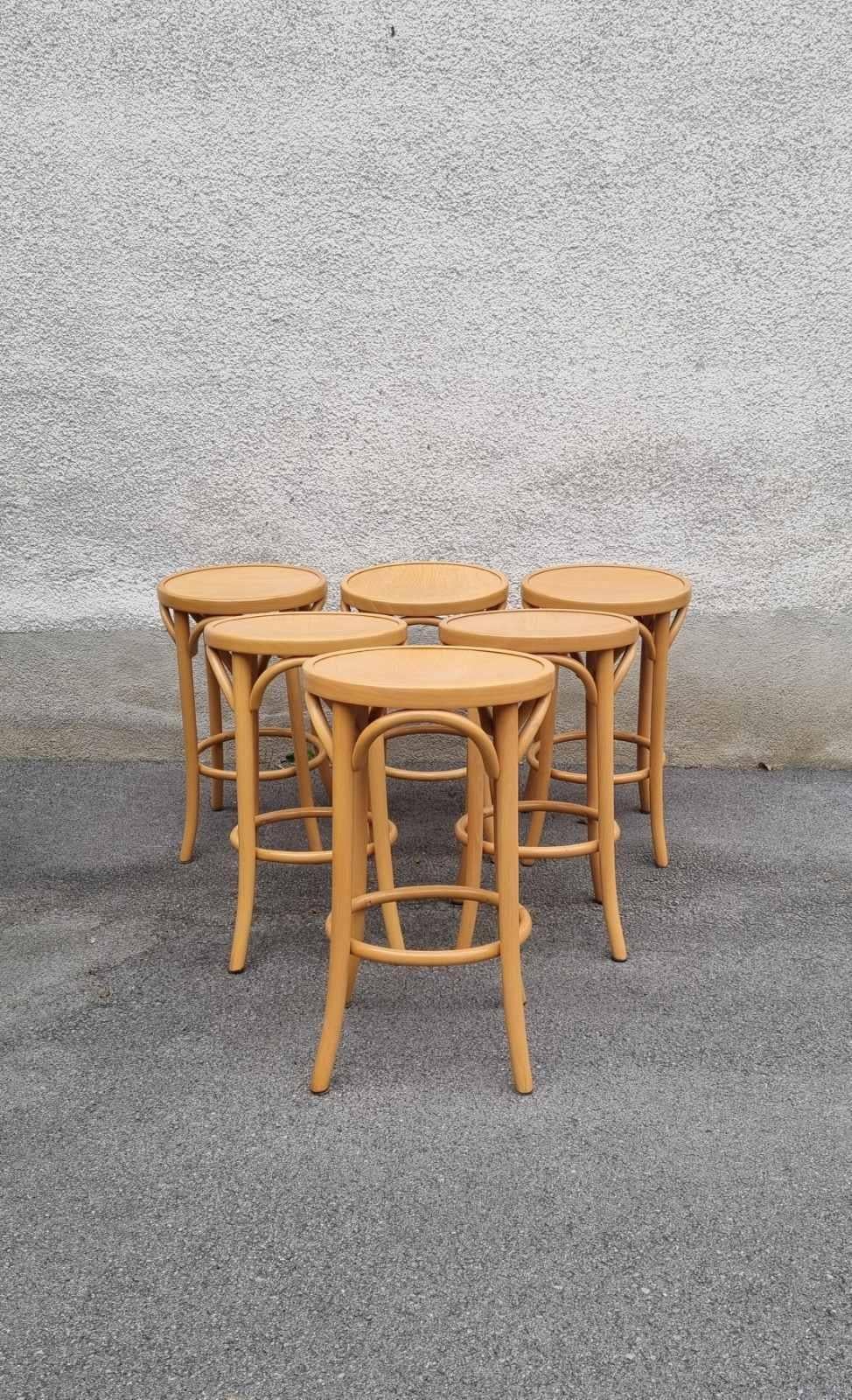 italien Tabourets de bar en bois centenaire de style Thonet, Italie années 80, lot de 4 en vente