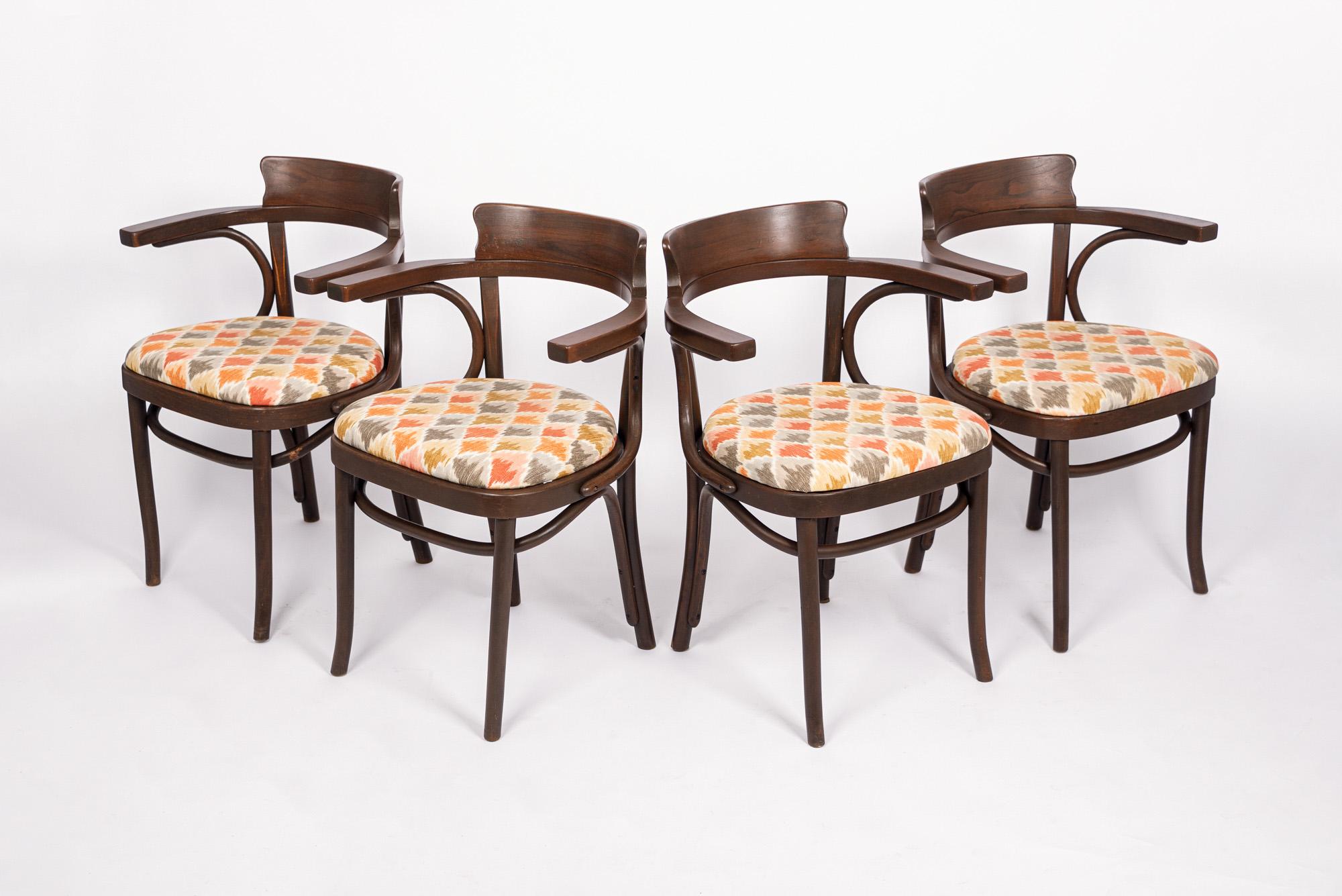 Mid Century Bentwood Cafe Chairs in the Style of J&J Kohn In Good Condition For Sale In Detroit, MI
