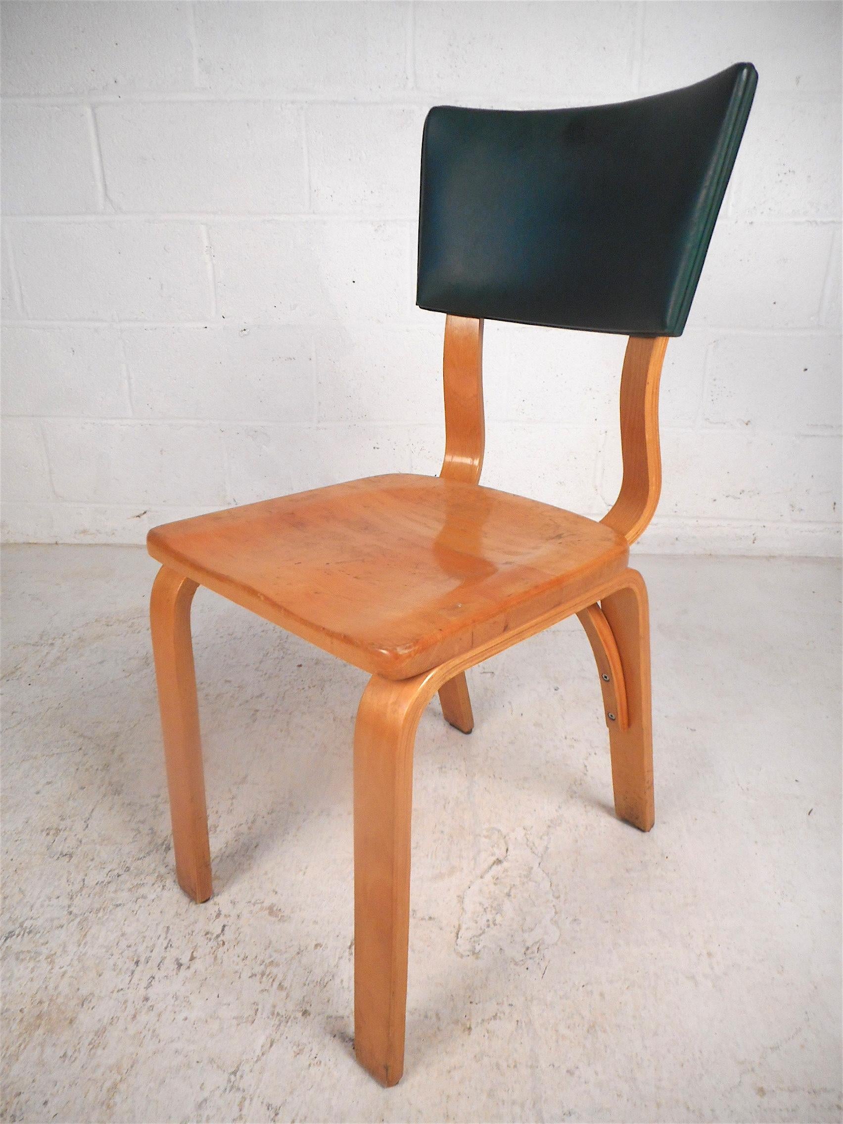 Mid-Century Modern Midcentury Bentwood Chairs by Thonet, Set of 4