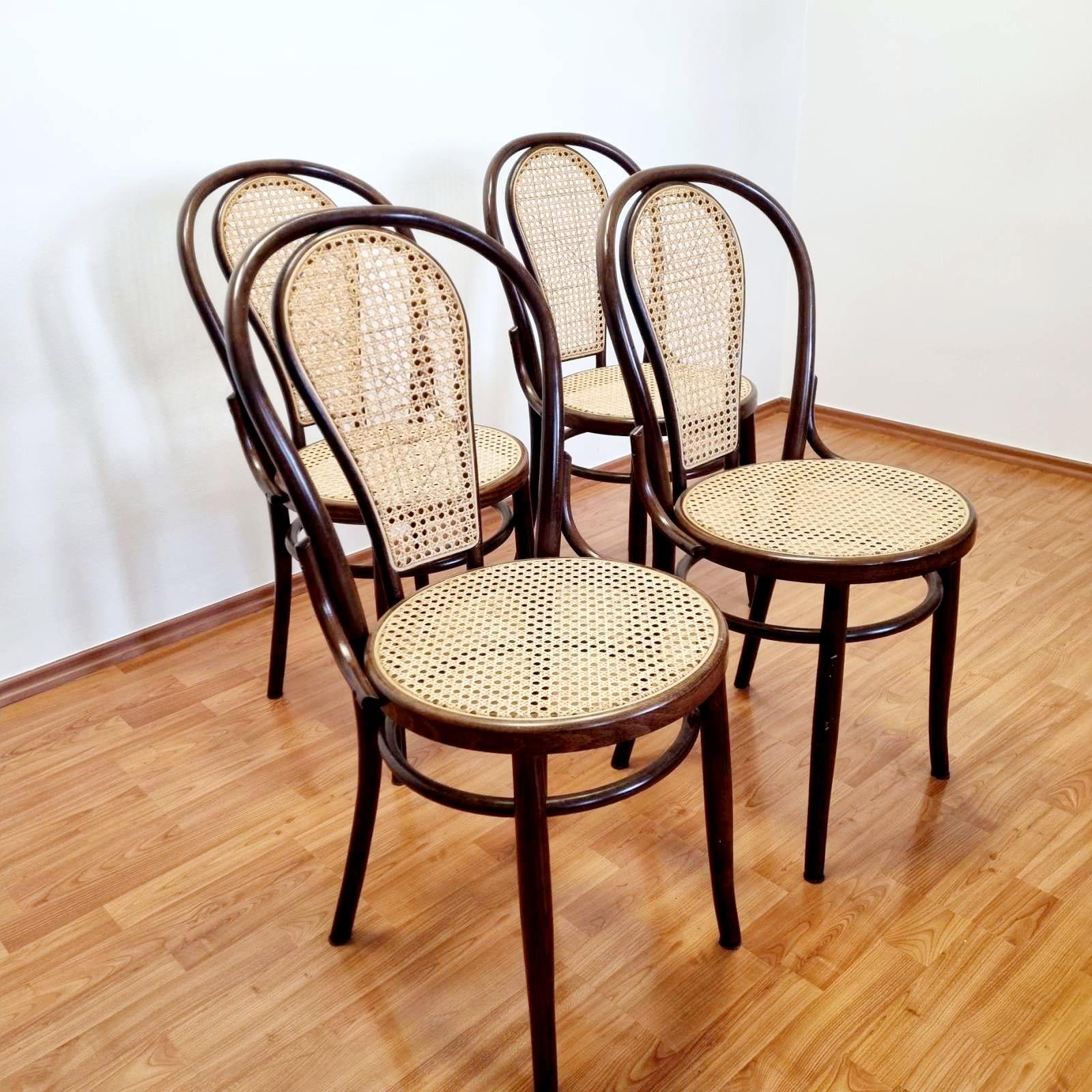 Mid Century Bentwood Dining or Bistro Chairs in Thonet Style, Italy 80s In Good Condition For Sale In Lucija, SI