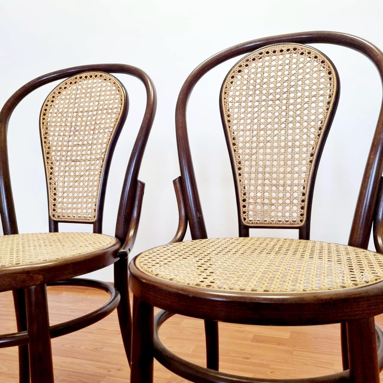 Mid Century Bentwood Dining or Bistro Chairs in Thonet Style, Italy 80s For Sale 2