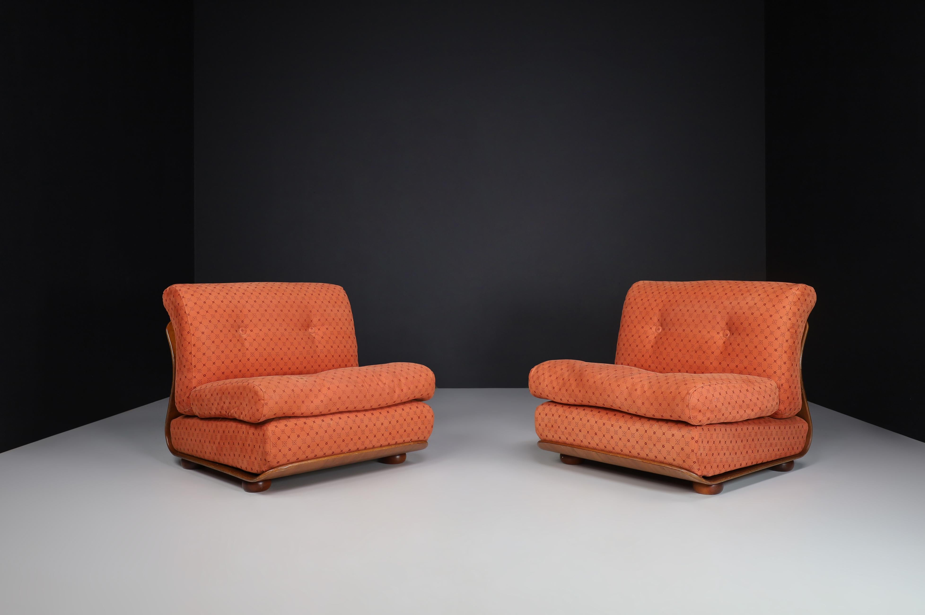 Mid-Century Modern Mid-Century Bentwood Lounge Chairs, Italy 1960s For Sale