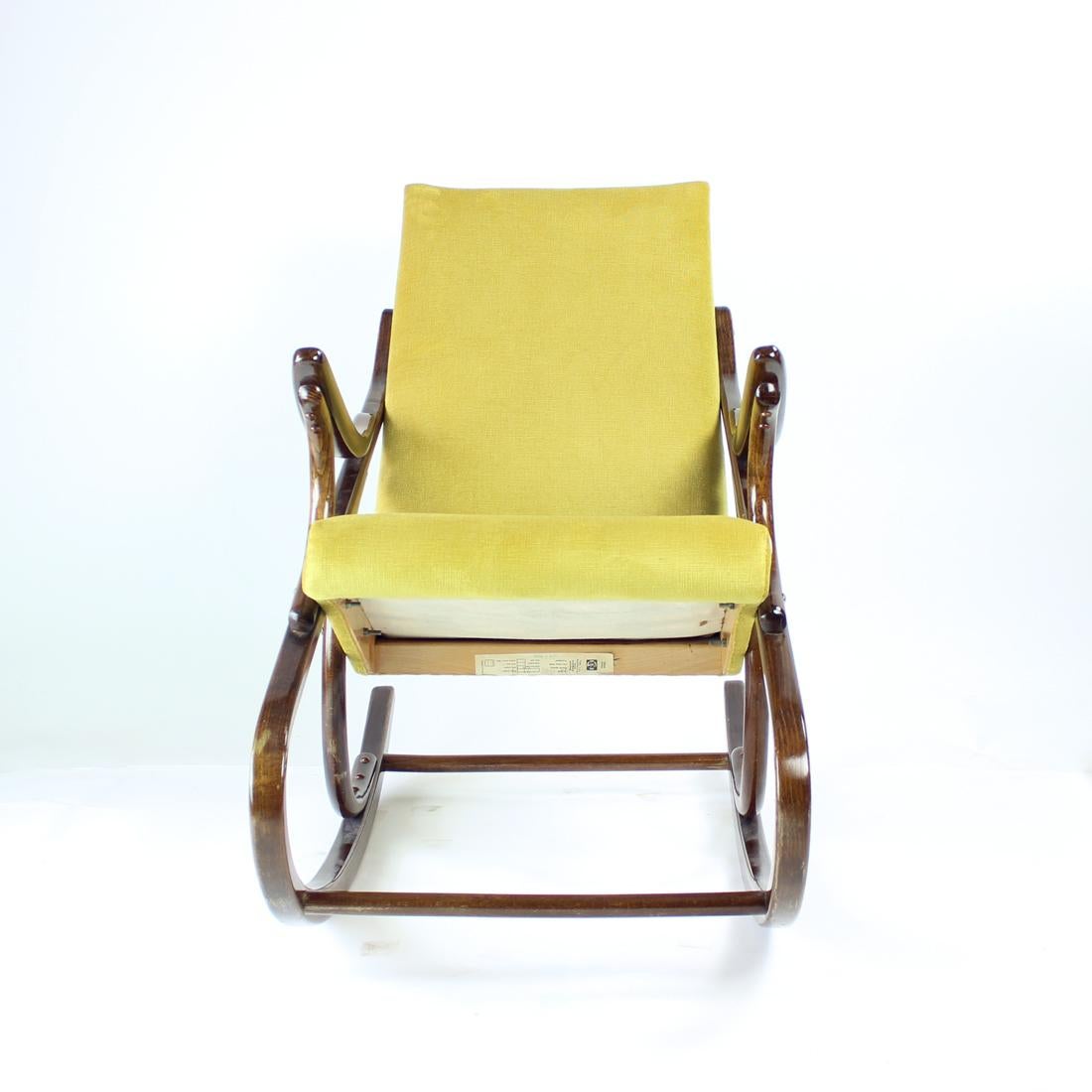 Bauhaus Mid Century Bentwood Rocking Armchair By Ton, Czechoslovakia 1960s For Sale