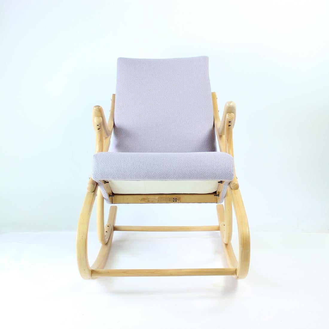 Fabric Mid-Century Bentwood Rocking Armchair in Blond Oak by Ton, Czechoslovakia, 1960s For Sale
