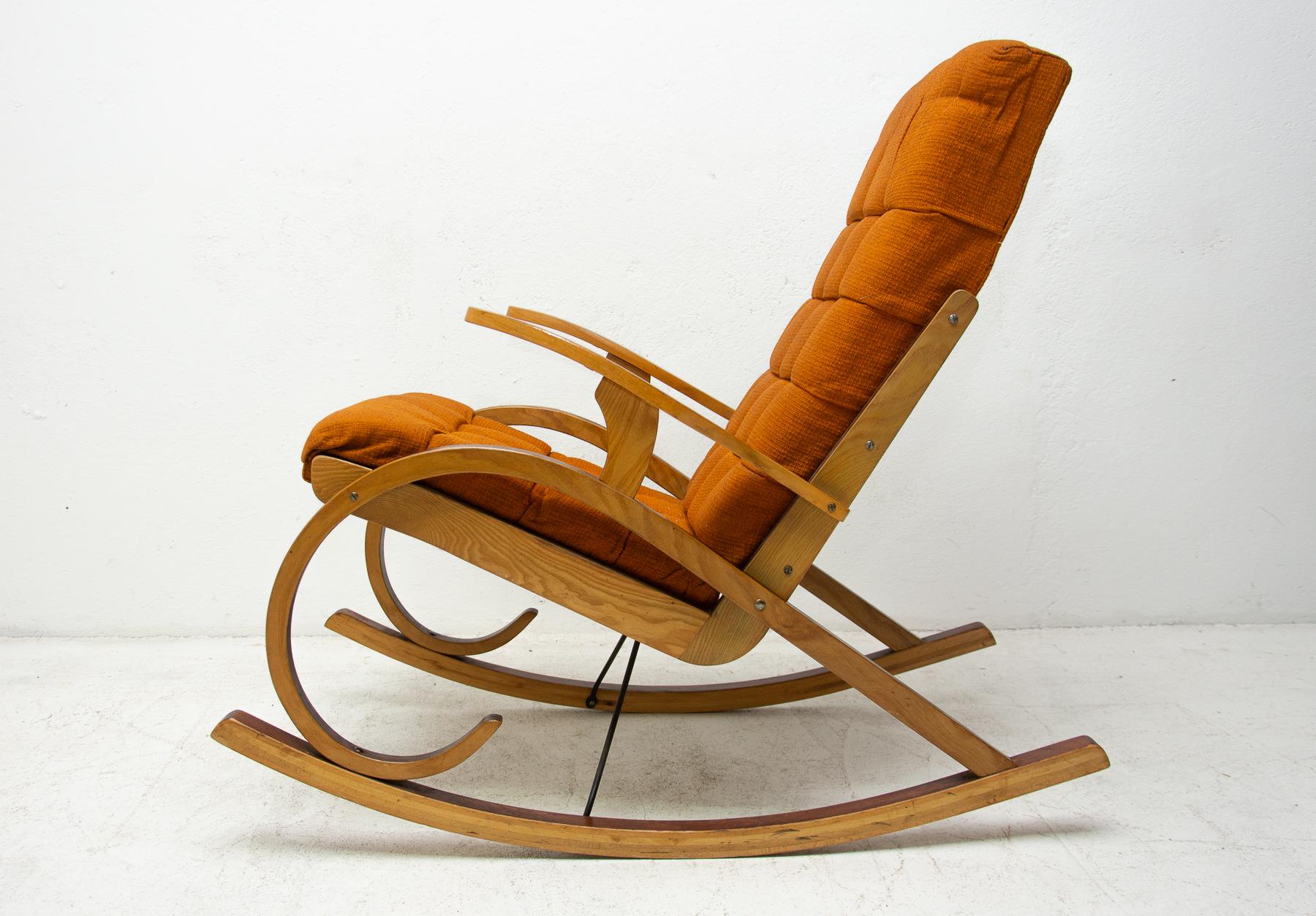 Midcentury Bentwood Rocking Chair, Czechoslovakia, 1960s 4