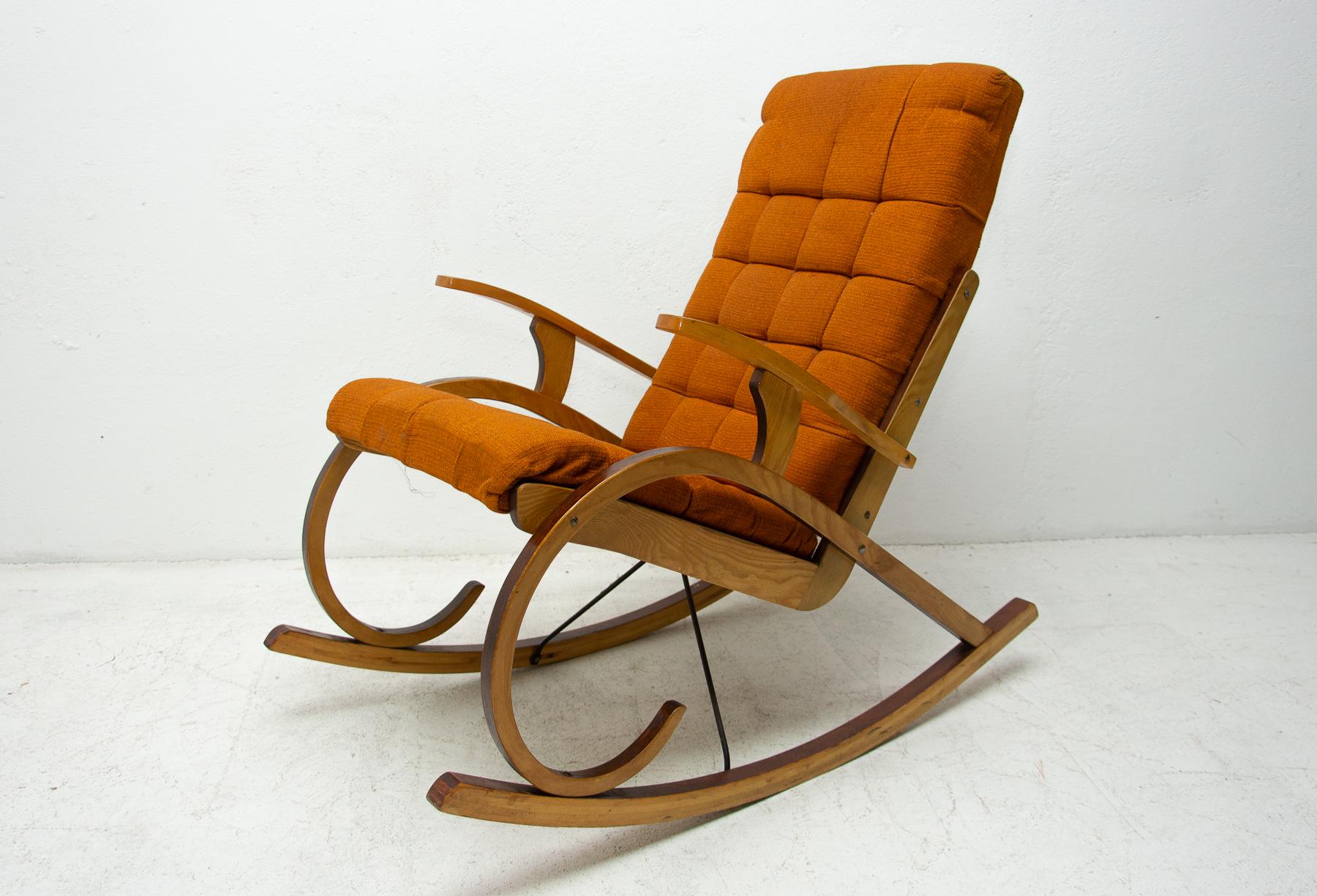 Beech Midcentury Bentwood Rocking Chair, Czechoslovakia, 1960s