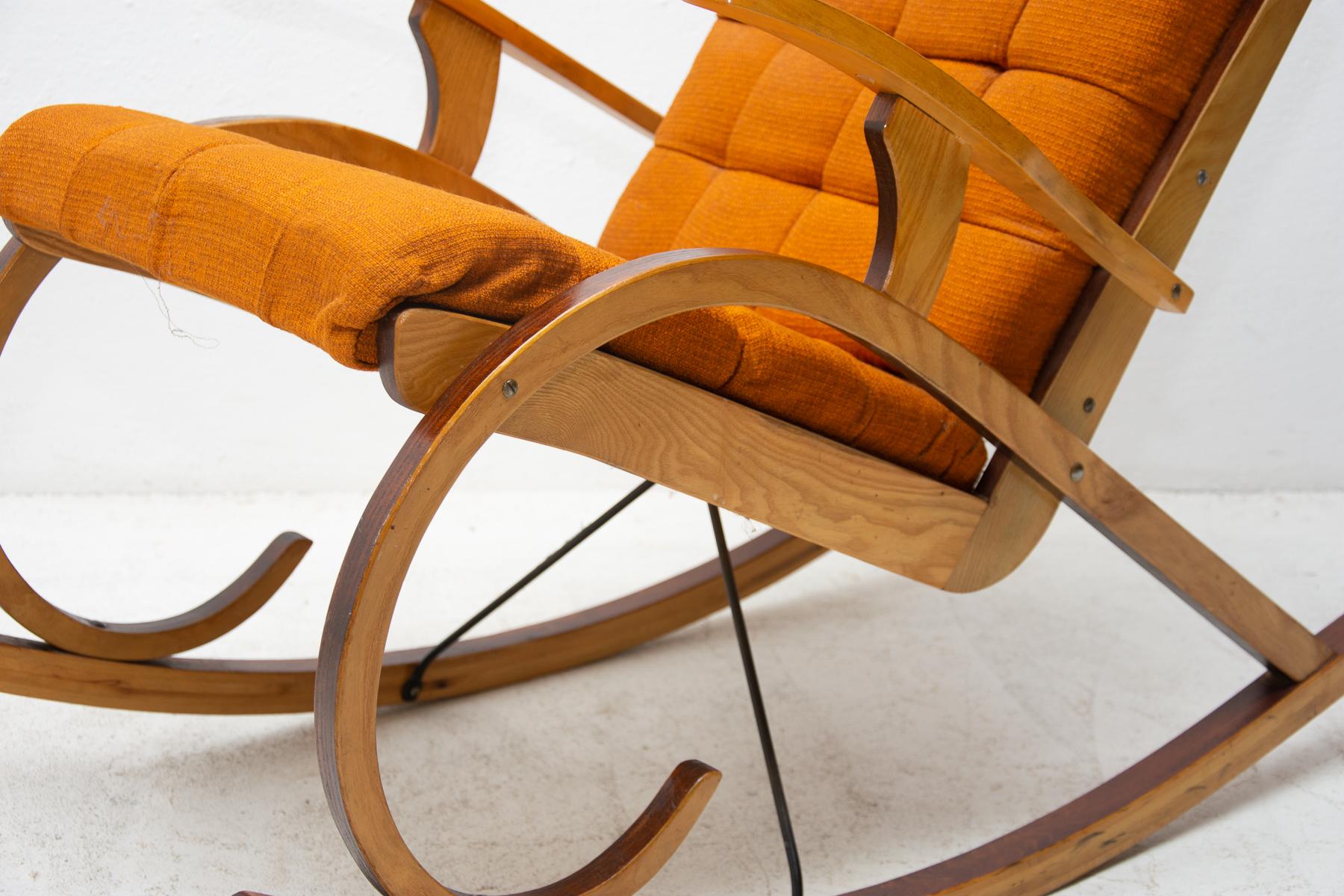 Midcentury Bentwood Rocking Chair, Czechoslovakia, 1960s 2