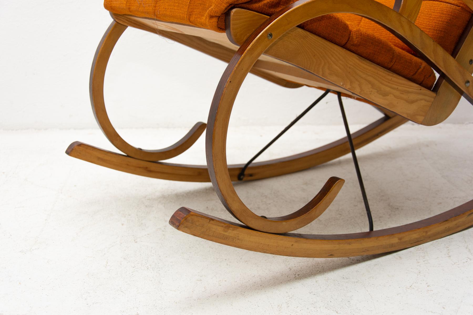 Midcentury Bentwood Rocking Chair, Czechoslovakia, 1960s 3