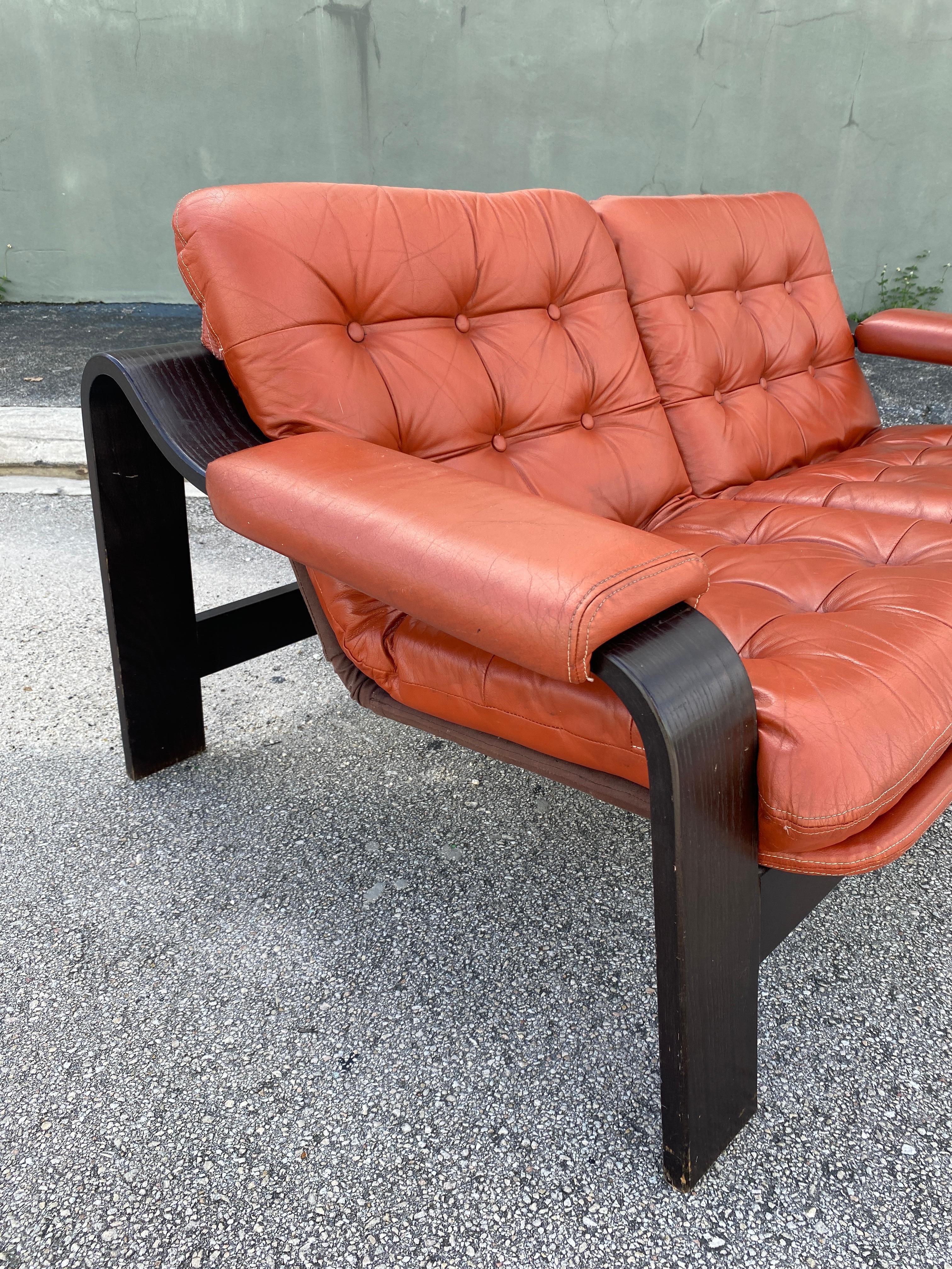 Leather Mid-Century Bentwood Settee in the Style of Gotte Mobler