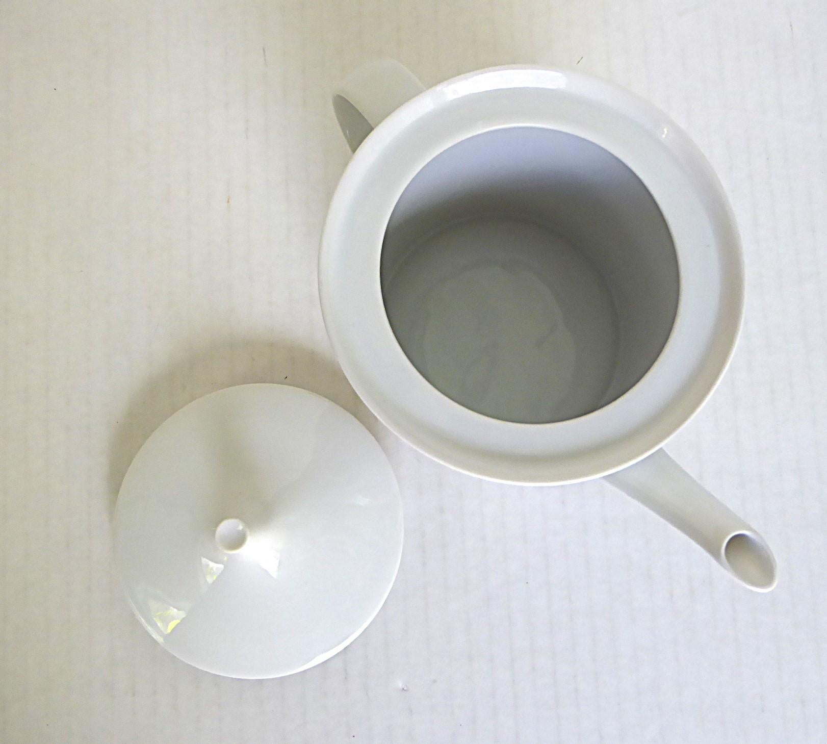 Ceramic Mid Century Berlin Tiergarten from Rosenthal China Modern Tea Pot Germany 1959 For Sale