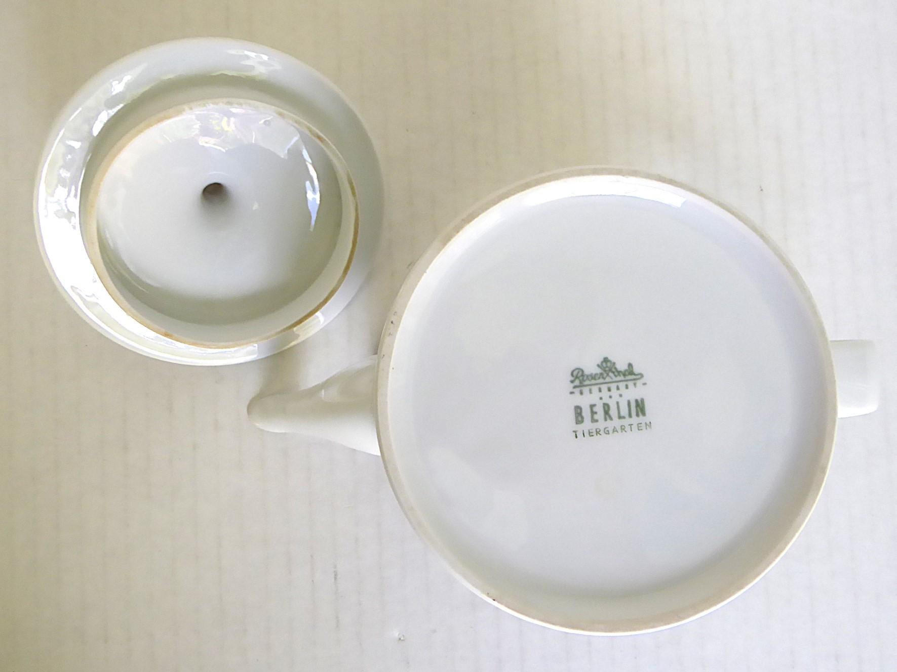 Mid Century Berlin Tiergarten from Rosenthal China Modern Tea Pot Germany 1959 For Sale 1