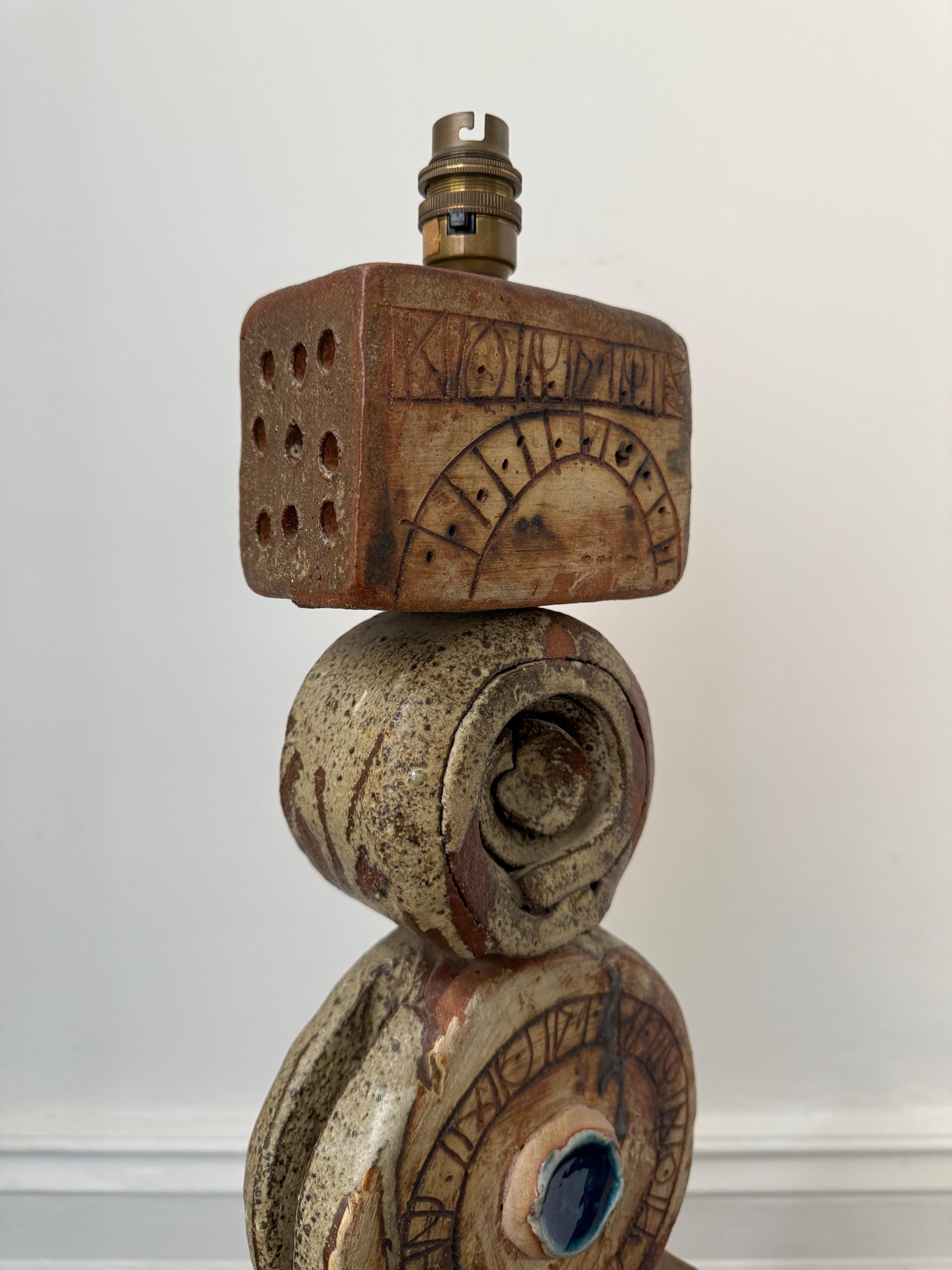 Lámpara TOTEM de cerámica de mediados de siglo Bernard Rooke Studio Tonos naturales, Inglaterra en venta 1