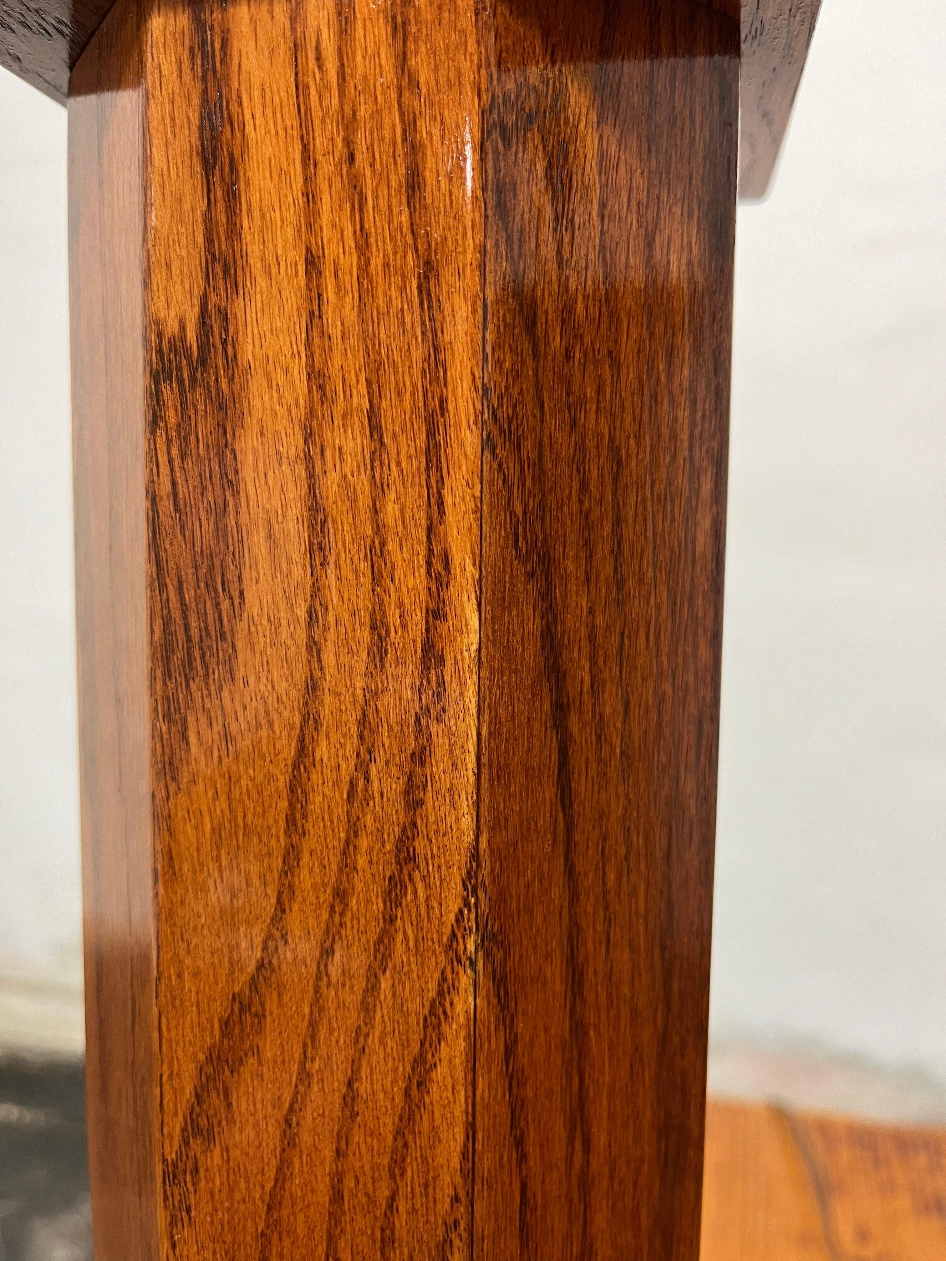 Mid Century Bespoke Wood and Vinyl Stick Lampen  (20. Jahrhundert) im Angebot