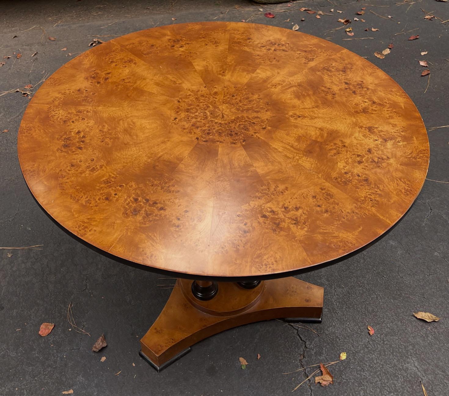 20th Century Mid-Century Biedermeier Style Round Burl Wood Center / Dining / Side Table For Sale