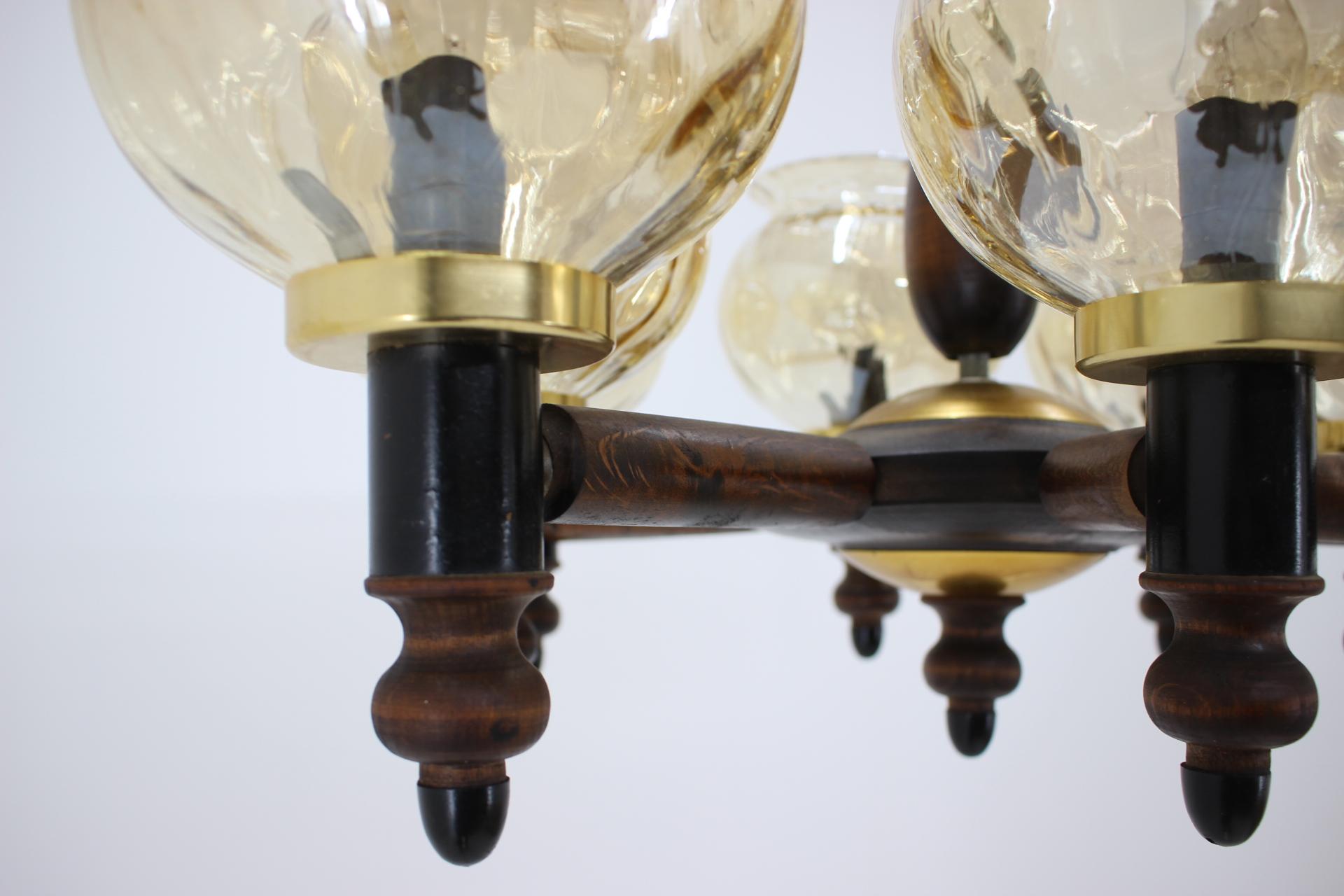 Vetro Grande lampadario del Medioevo, anni '60 in vendita