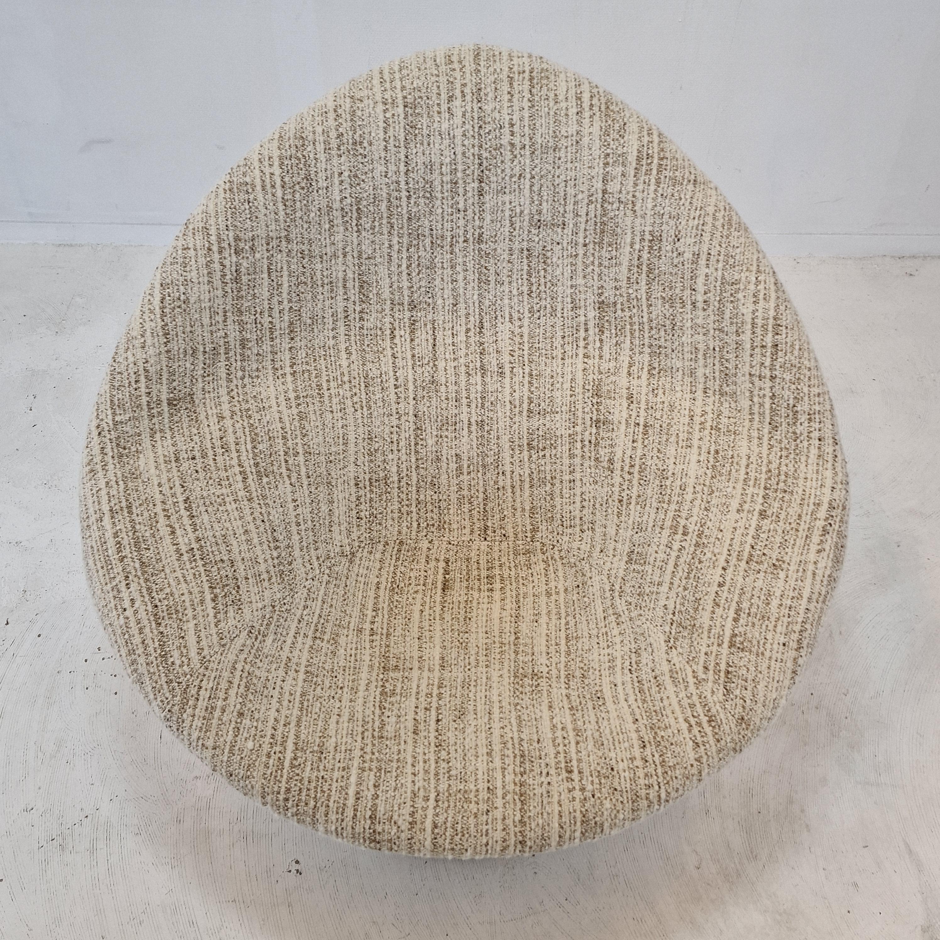 Midcentury Big Globe Armchair with Ottoman by Pierre Paulin for Artifort, 1970s For Sale 2