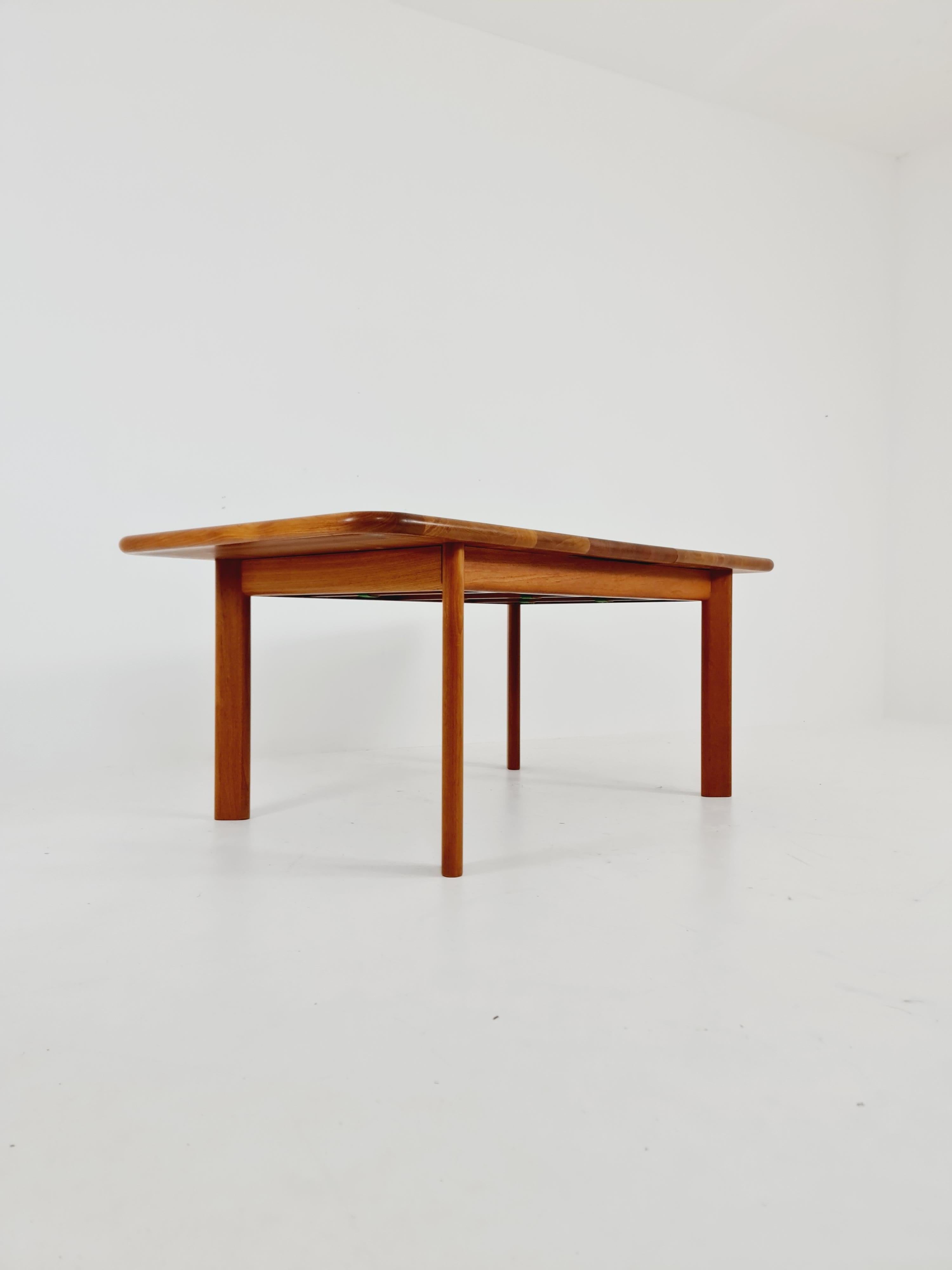 MId Century Big solid teak Dining Table By  Glostrup, 1960s For Sale 3