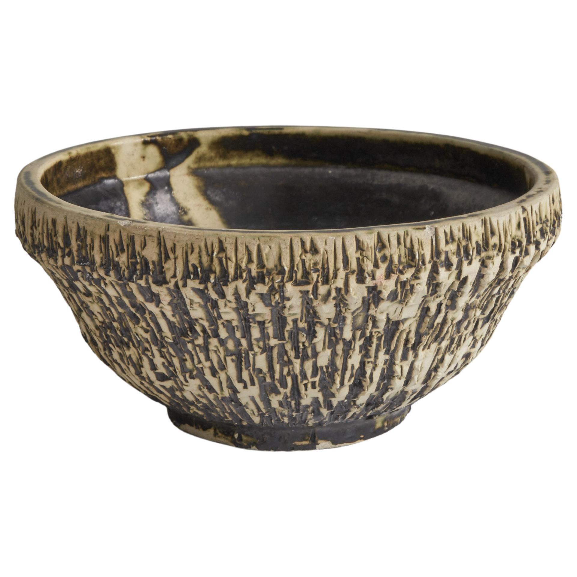 Mid Century ‘Birch Bark’ Pottery Bowl For Sale