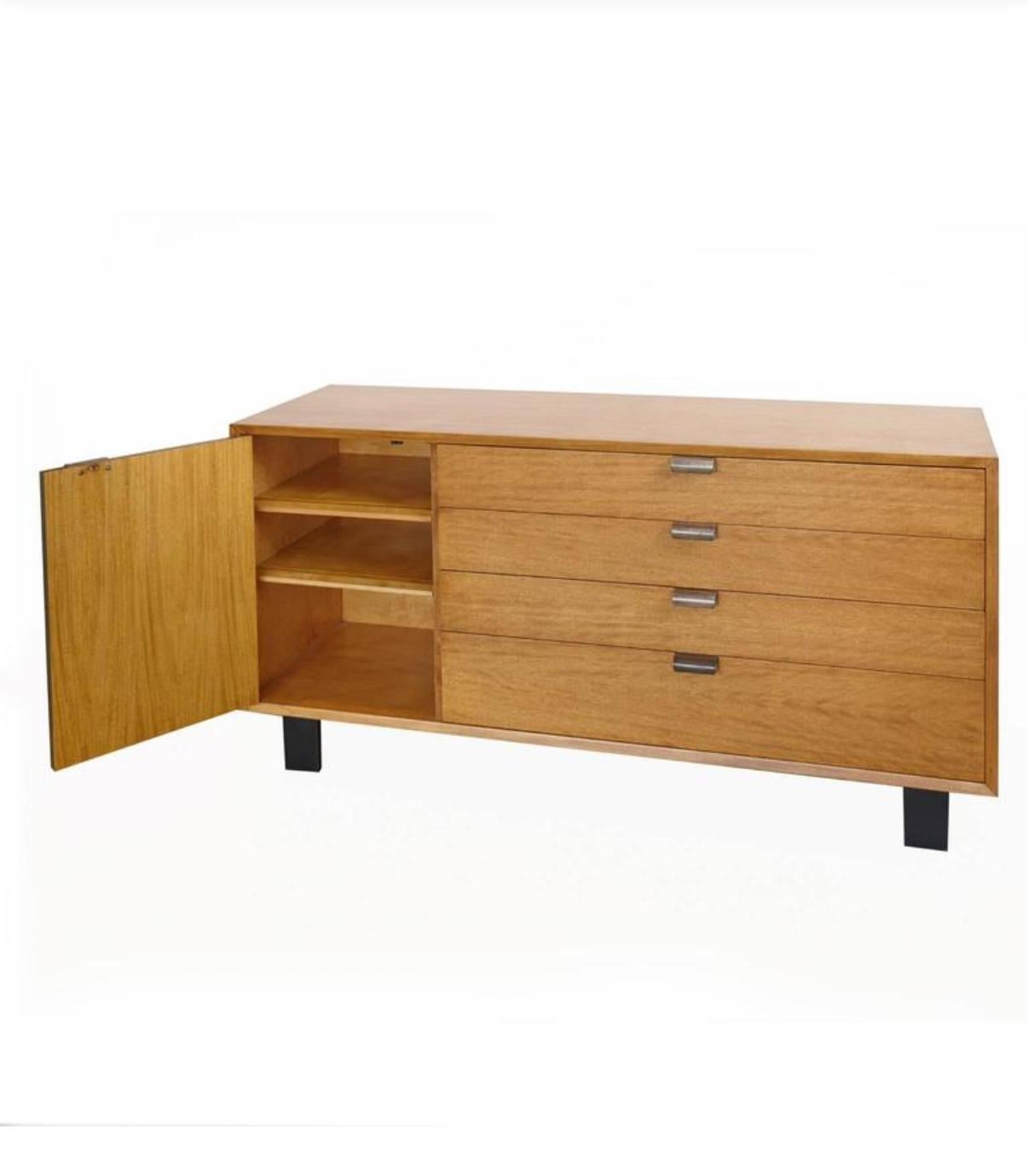 Americano Credenza con cassettiera in betulla del metà secolo di George Nelson Herman Miller in vendita