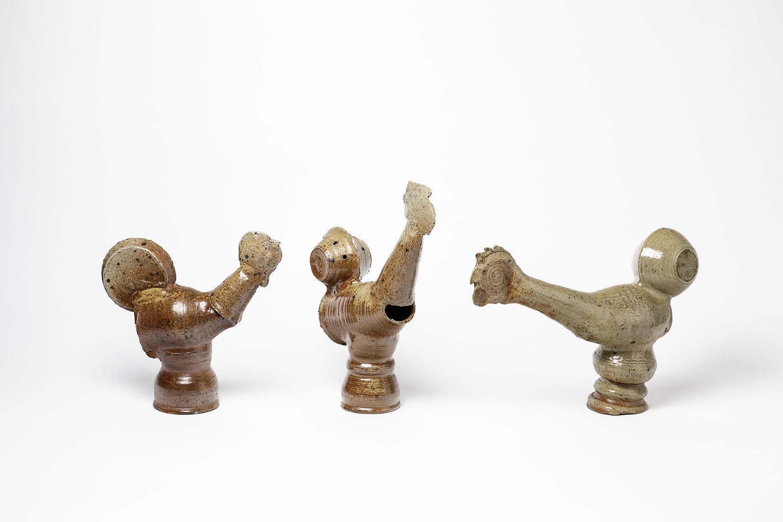 Vogel Steingut Keramik-Skulptur aus der Mitte des Jahrhunderts in brauner Keramikfarbe von B. Favre im Angebot 2