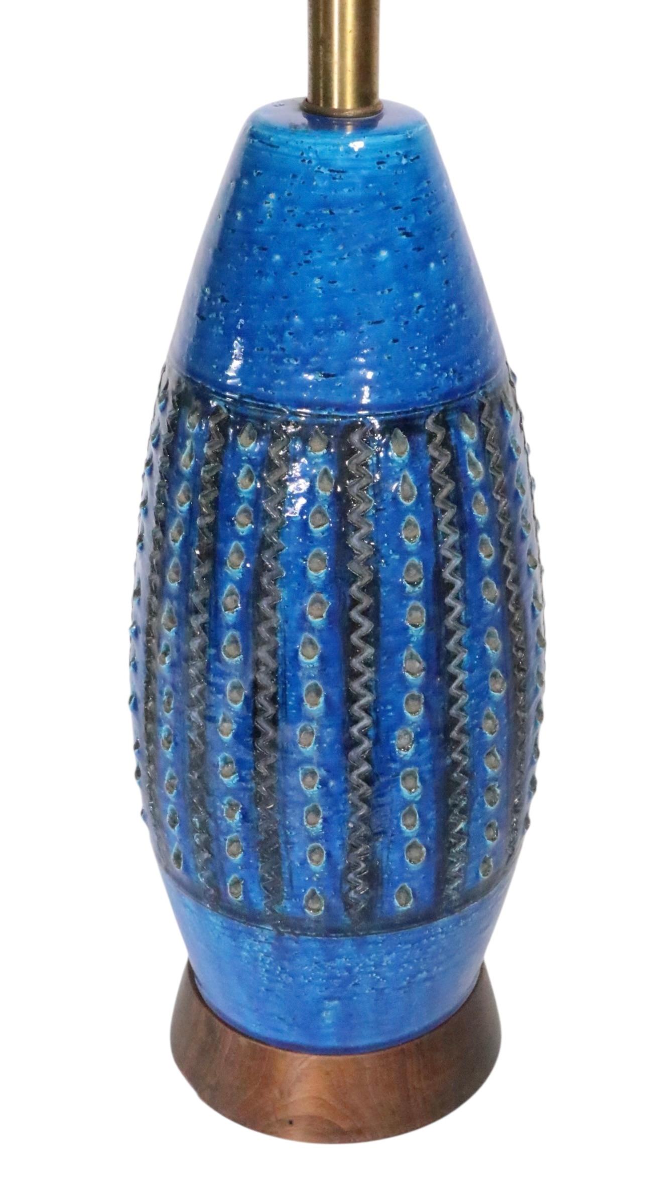 Mid Century Bitossi Rimini Table Lamp after Aldo Londi Made in Itay c. 1960's In Good Condition For Sale In New York, NY