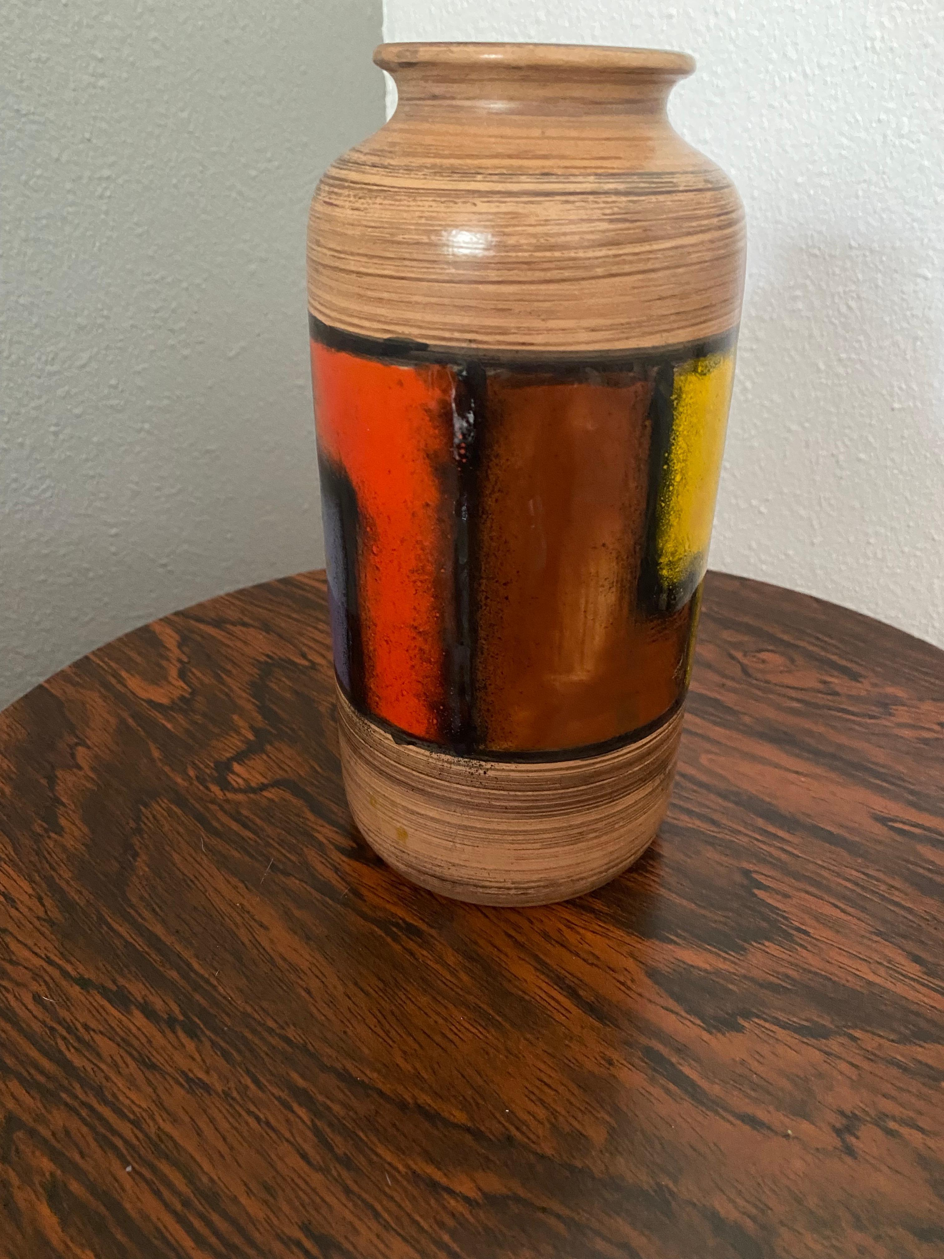 Midcentury Bitossi Vase by Aldo Londi In Good Condition For Sale In Waddinxveen, ZH