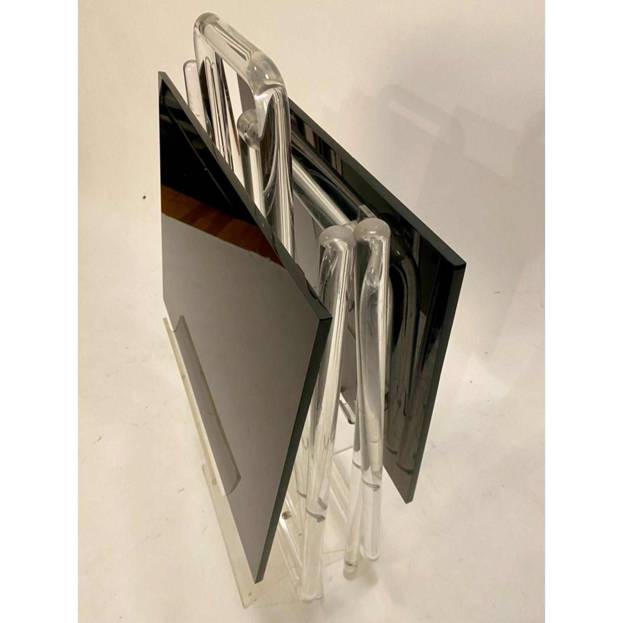 Mid-Century Black and Clear Acrylic Tray Tables on Stand In Good Condition For Sale In Chicago, IL