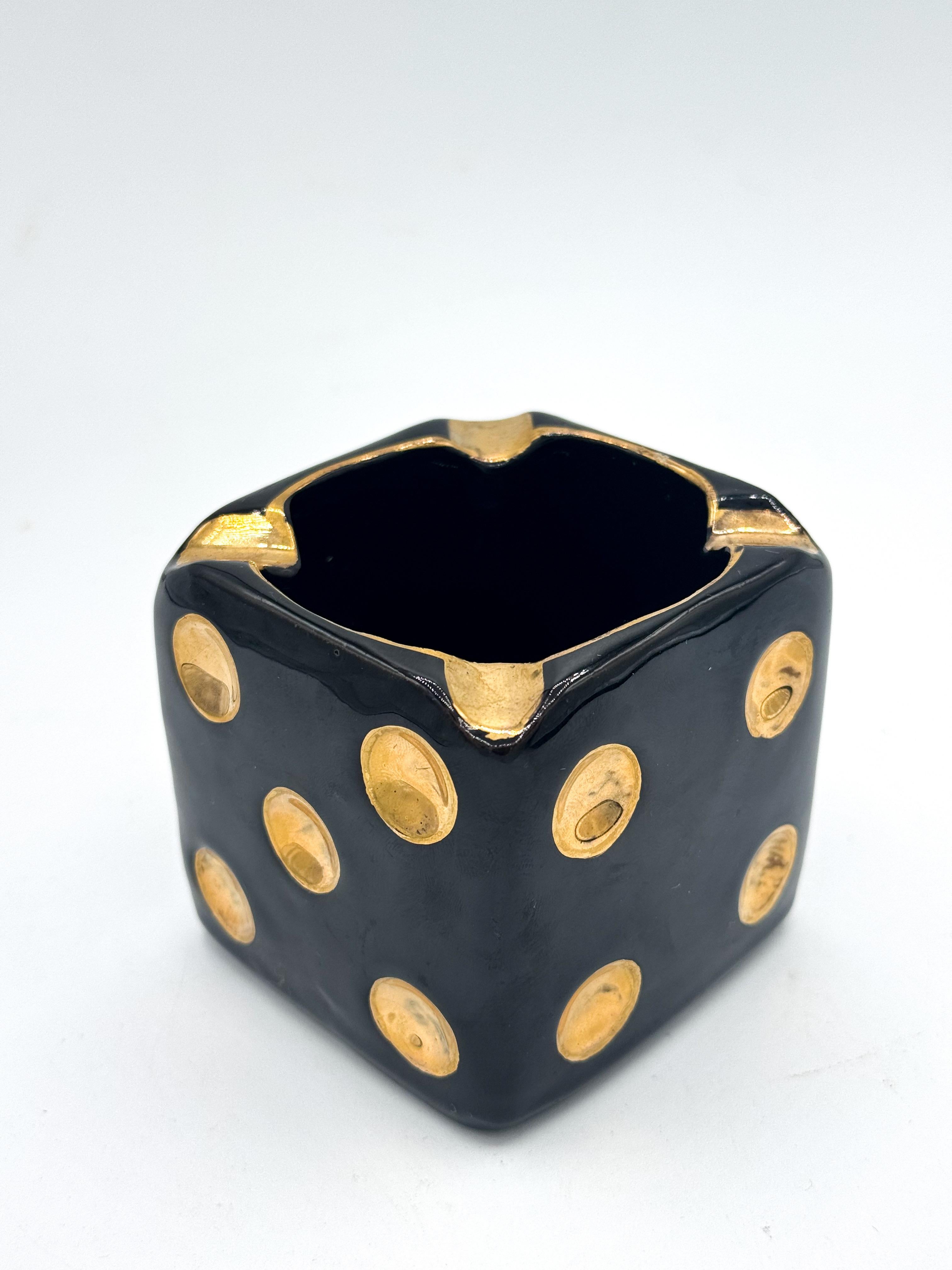 Mid-Century Black and Gold Dice Ashtray, 1950s Ceramic Tabletop Object For Sale 1