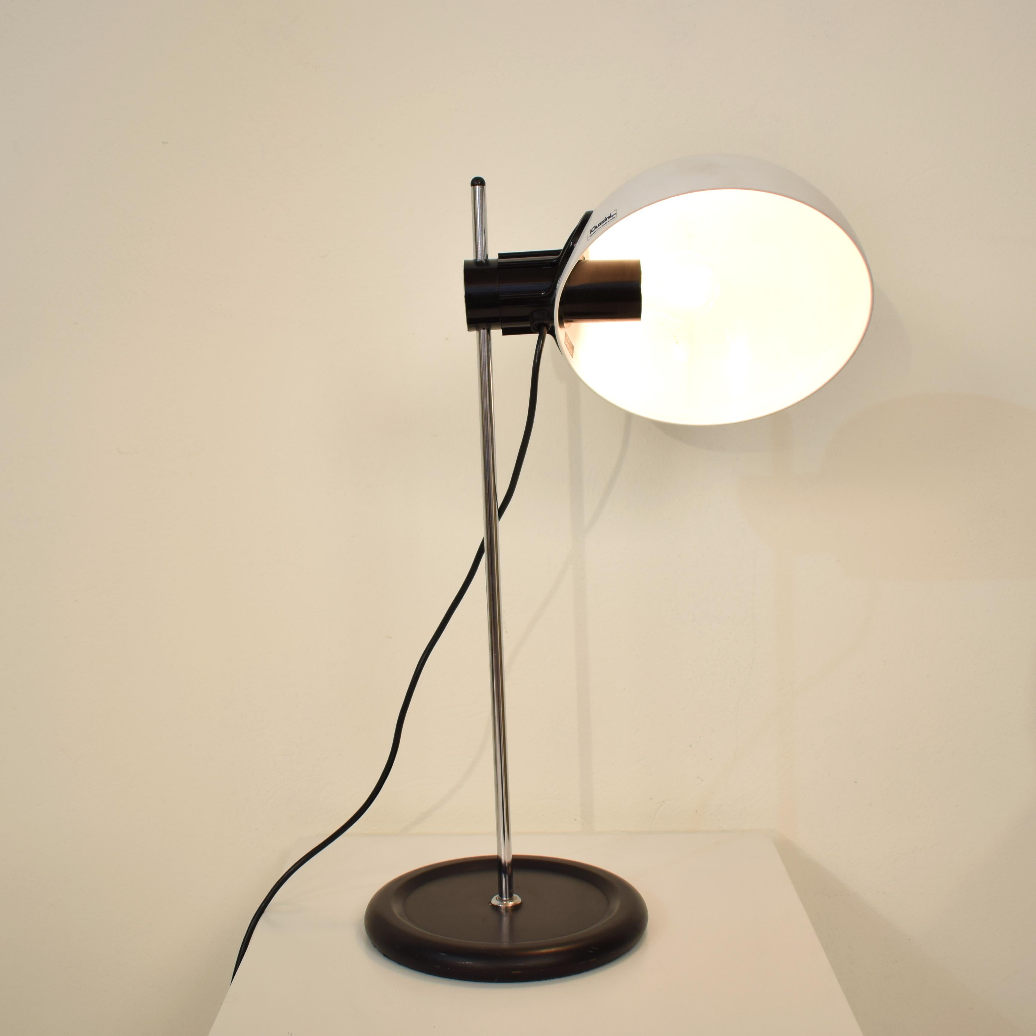 Italian Midcentury Black and White Table Lamp Model Libellula by Harvey Guzzini, 1970s For Sale