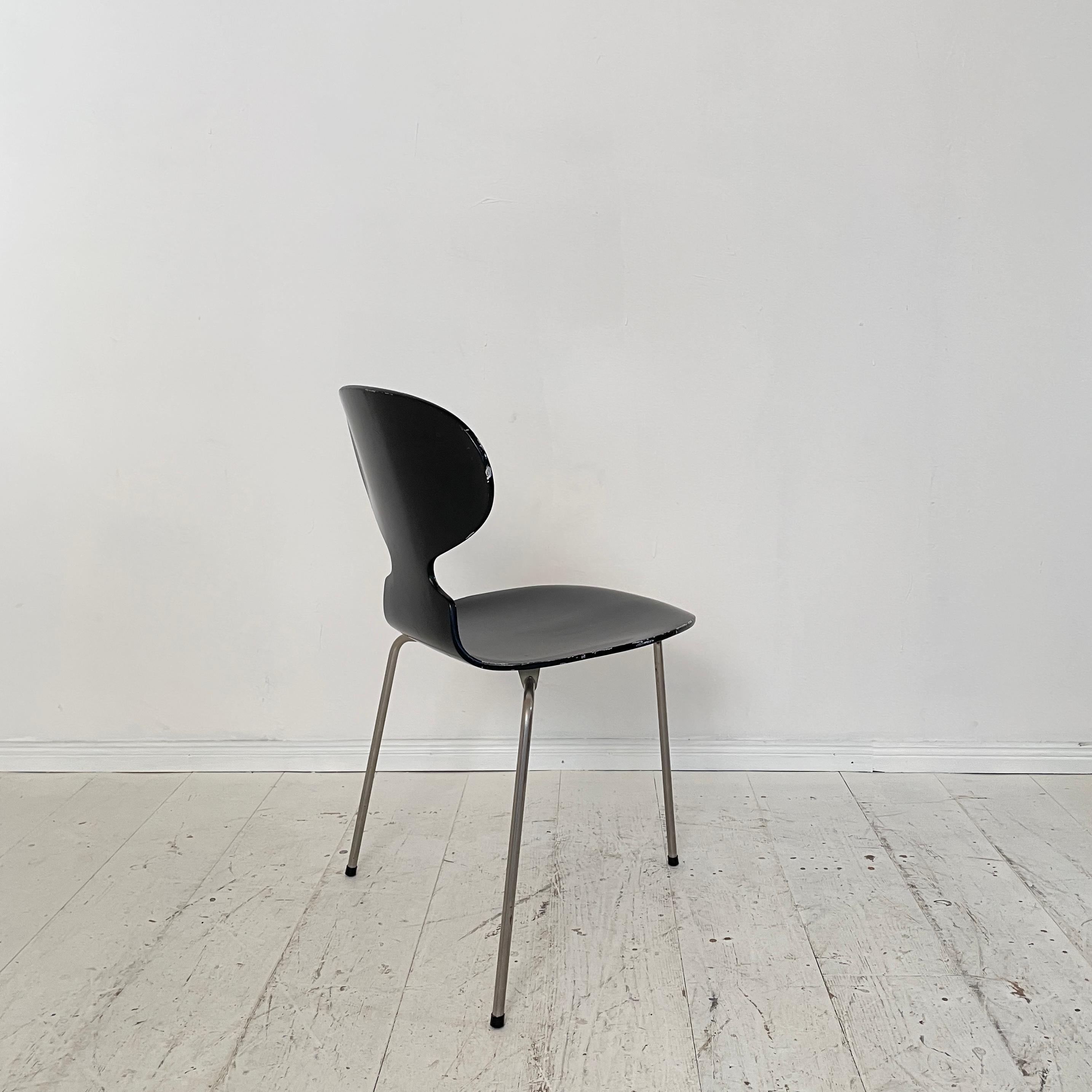 Mid-Century Black Ant Chair by Arne Jacobsen for Fritz Hansen, around 1957 3