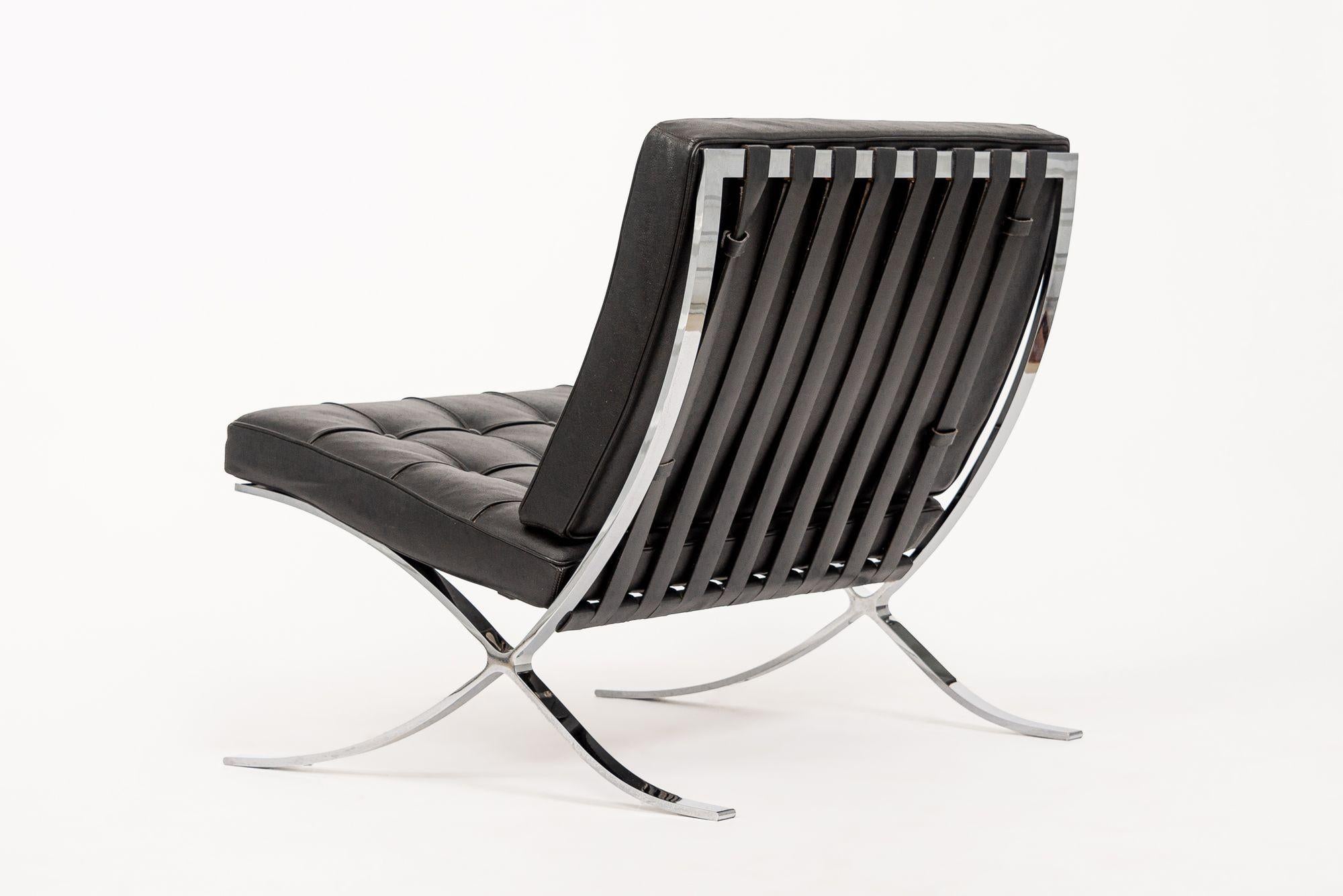 Silla Barcelona negra de mediados de siglo de Mies van der Rohe para Knoll 6