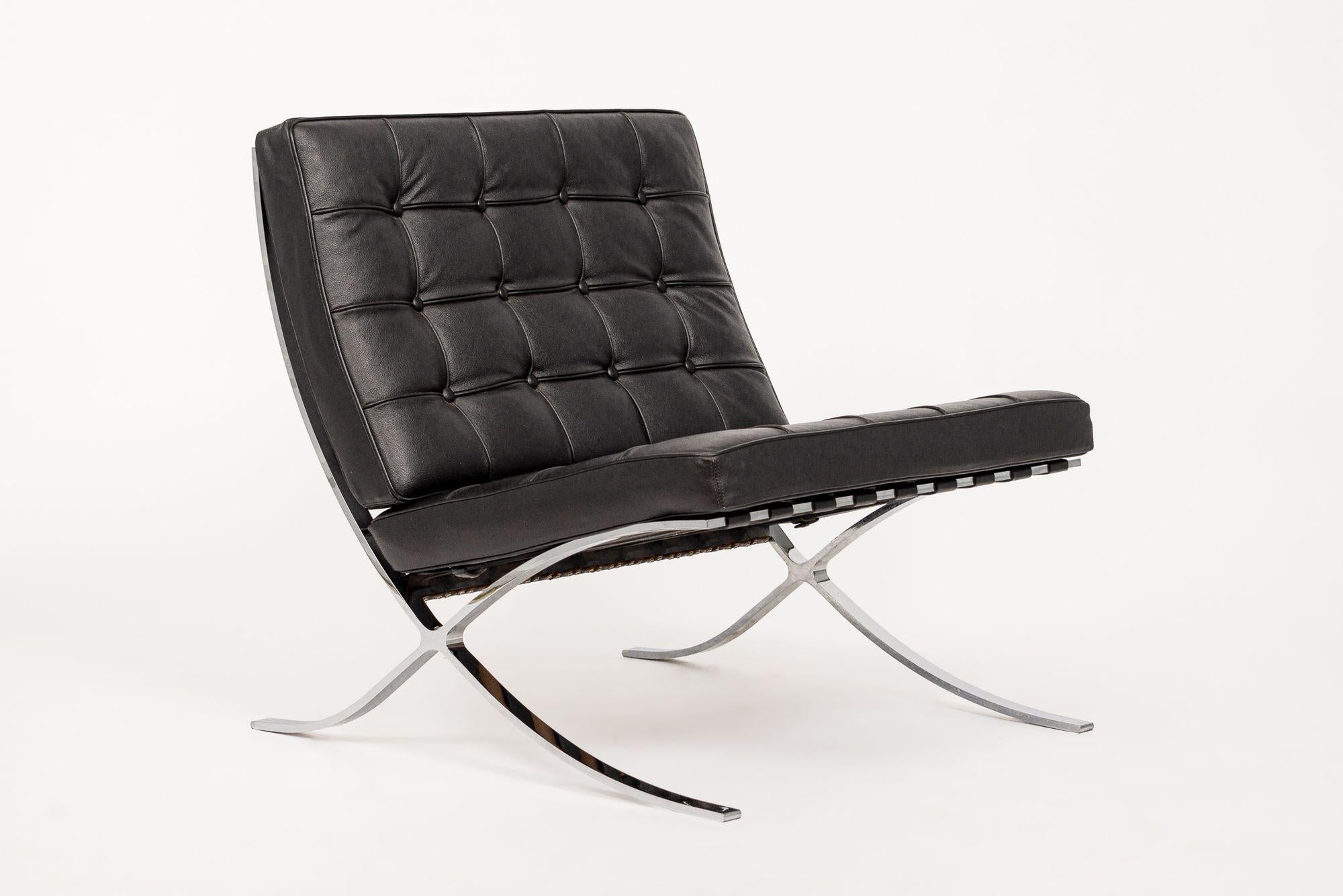 Silla Barcelona negra de mediados de siglo de Mies van der Rohe para Knoll Moderno de mediados de siglo