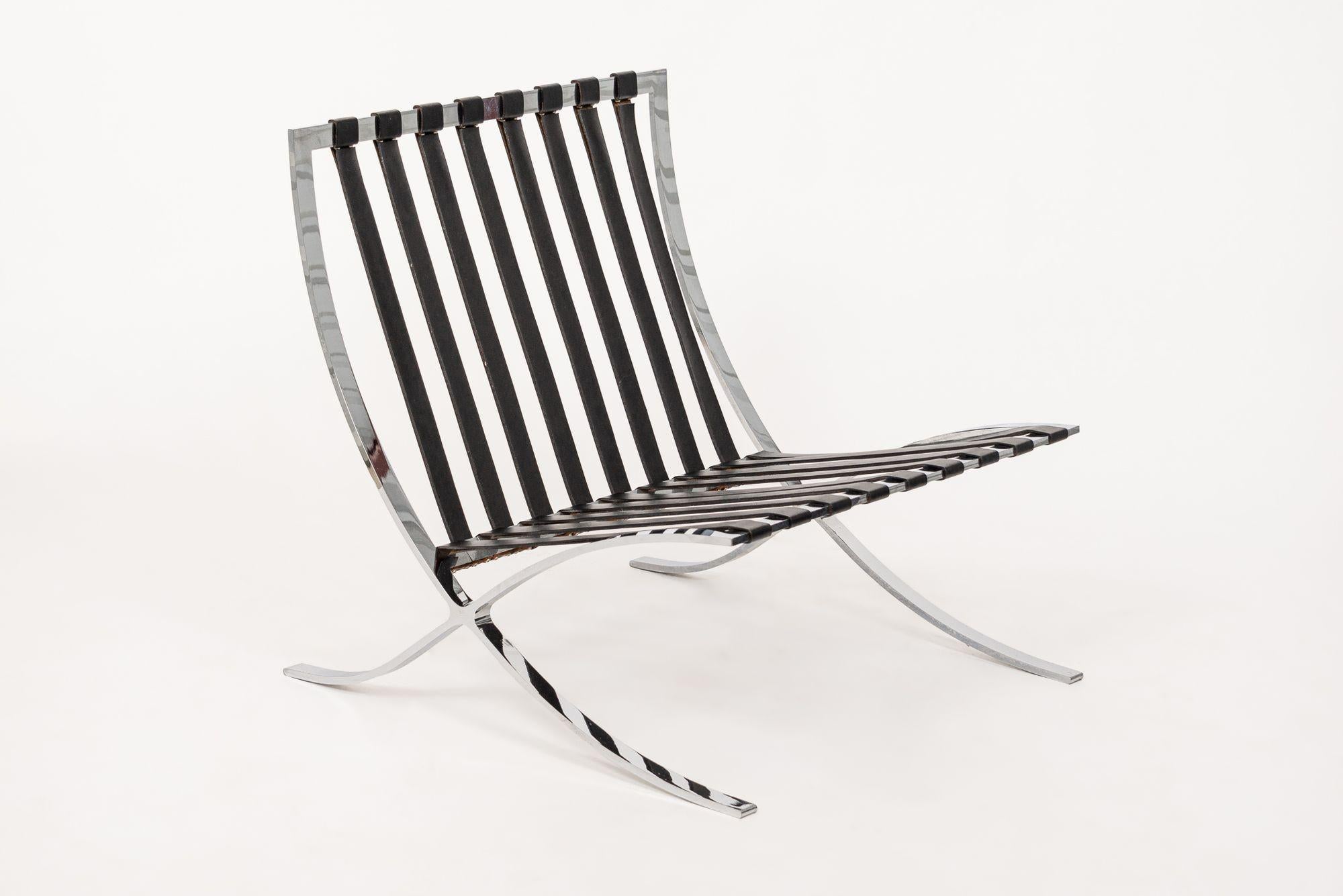 Silla Barcelona negra de mediados de siglo de Mies van der Rohe para Knoll 1