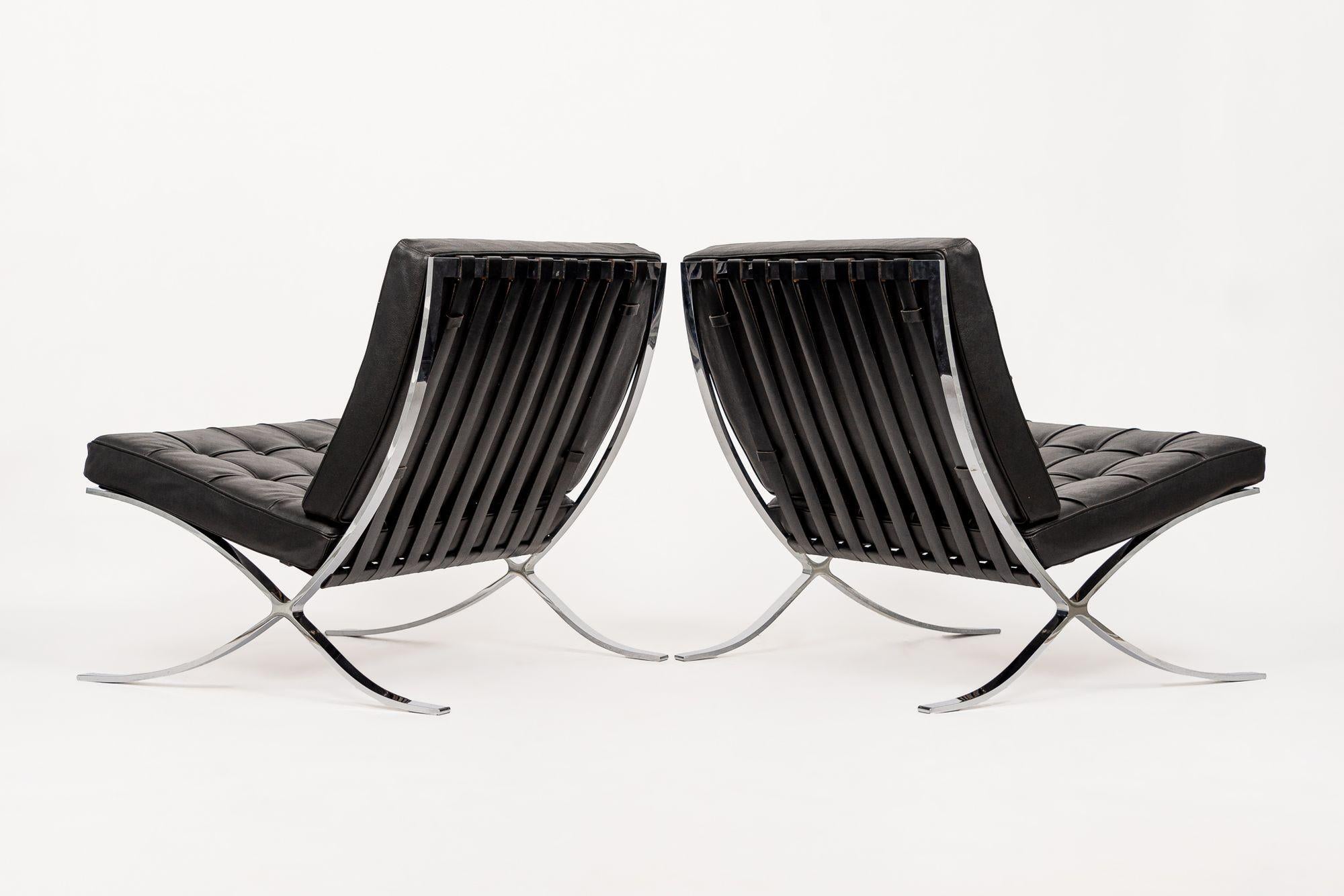 Mid Century Black Barcelona Chairs by Mies van der Rohe for Knoll In Good Condition In Detroit, MI