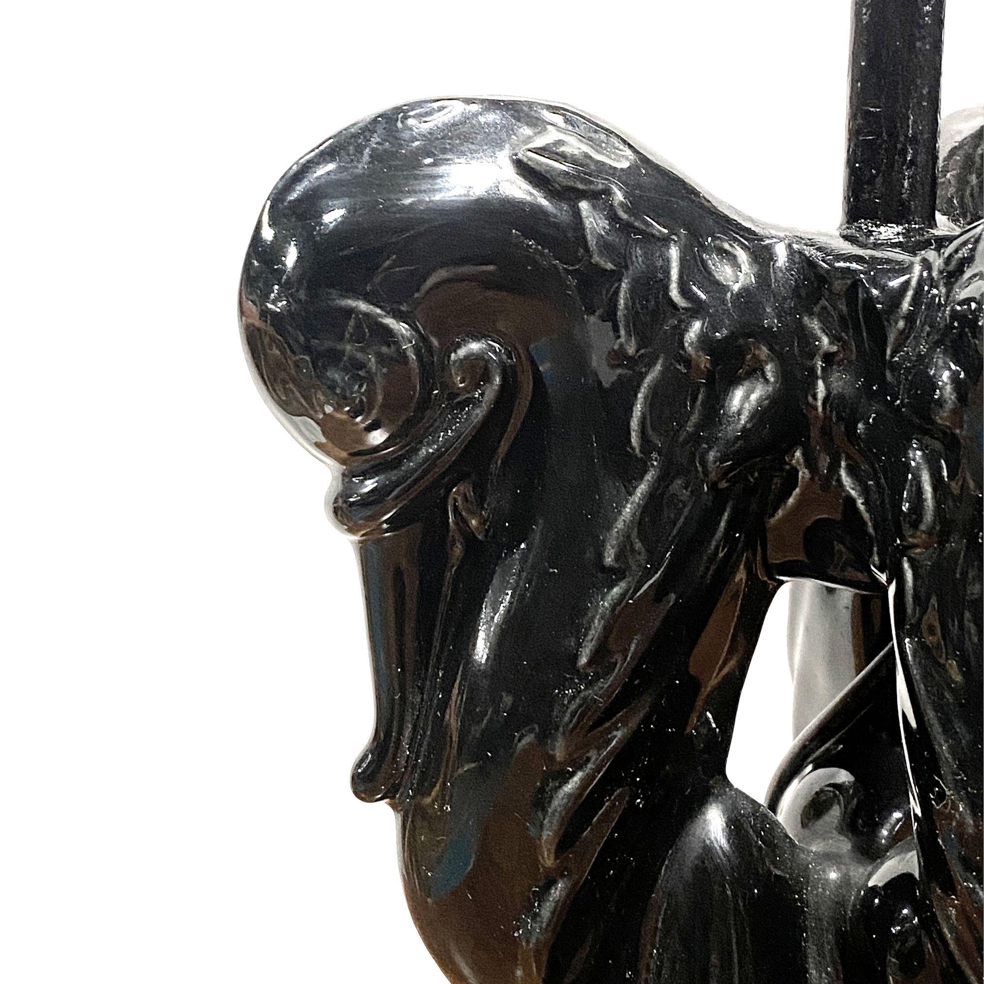 Lampe à poser du milieu du siècle en céramique noire à tête de cygne Excellent état - En vente à Van Nuys, CA