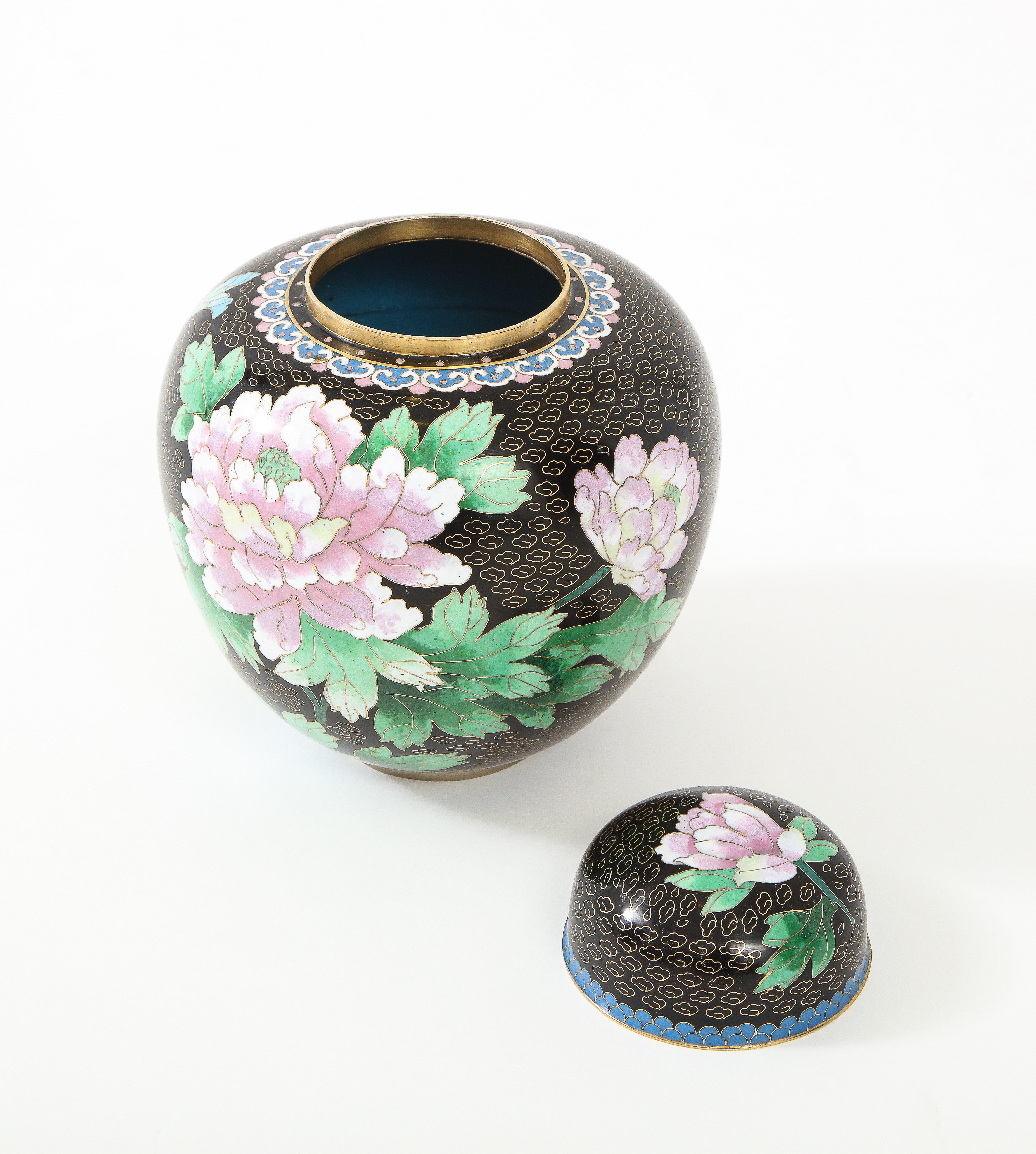 Mid Century Black Cloisonne Ginger Jar In Good Condition For Sale In New York, NY