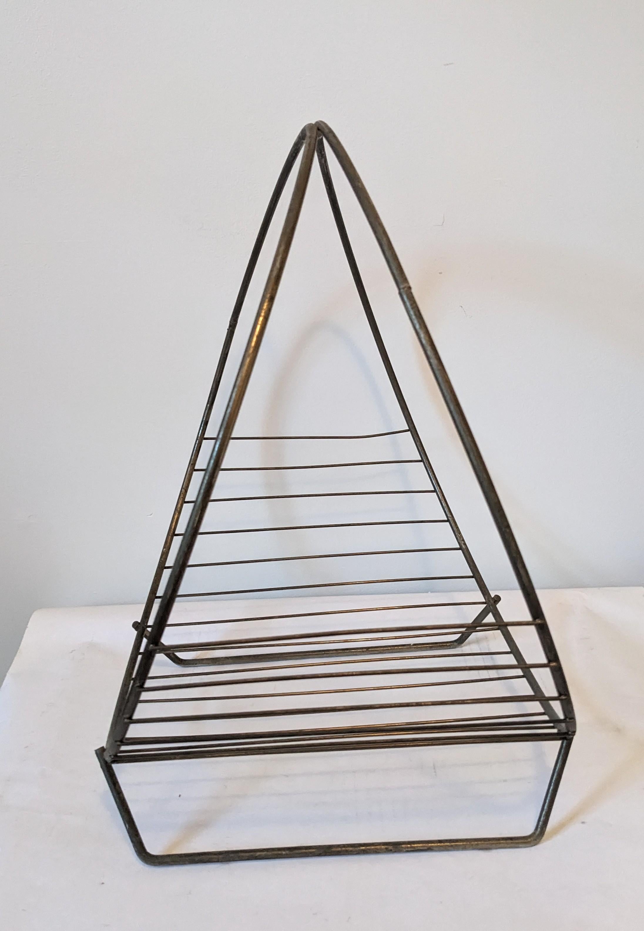 Mid Century Black Enamel Wire Accessory Ensemble In Good Condition For Sale In Riverdale, NY