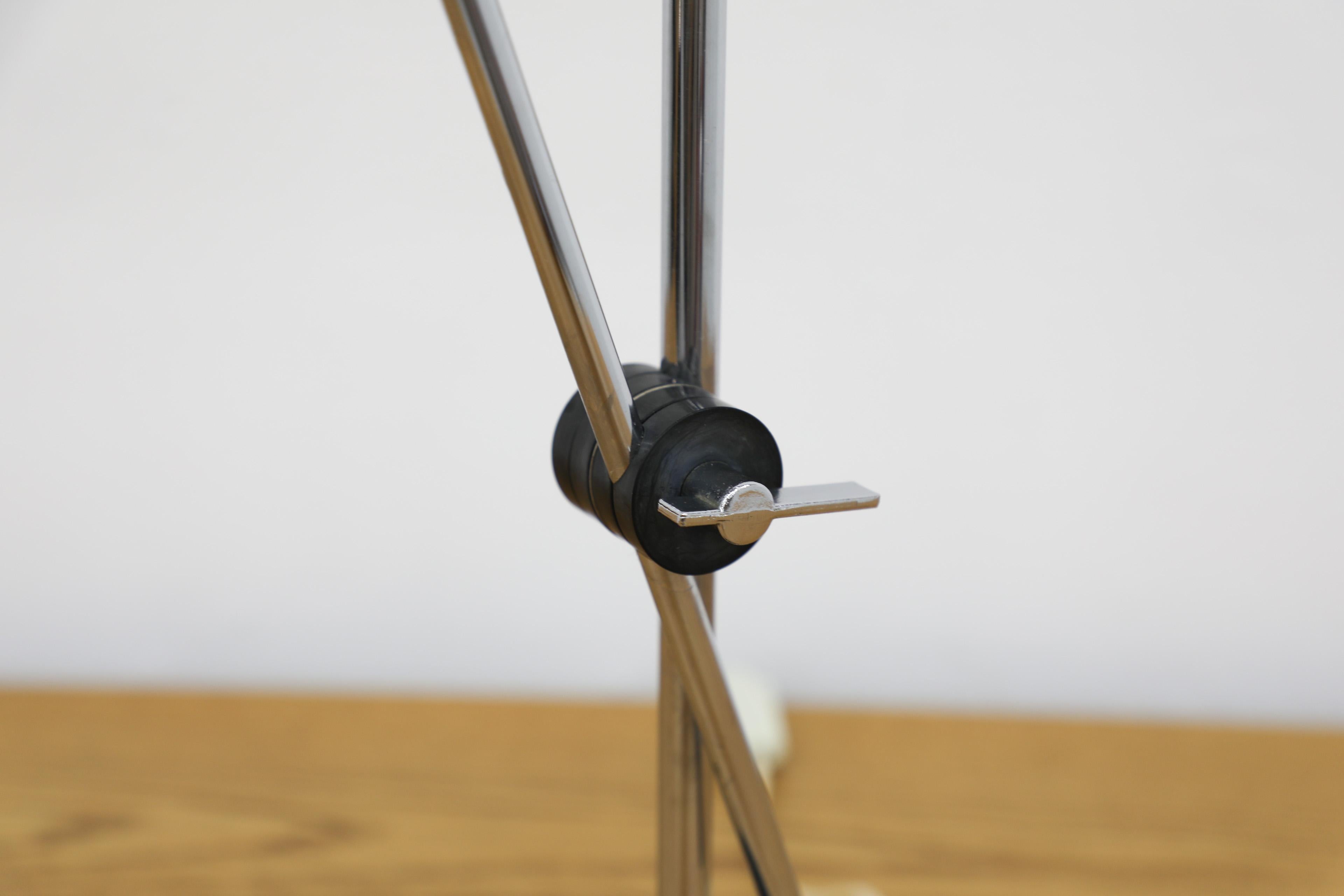 Mid-Century Black Enameled Metal and Chrome Herda Drafting Table Lamp For Sale 10