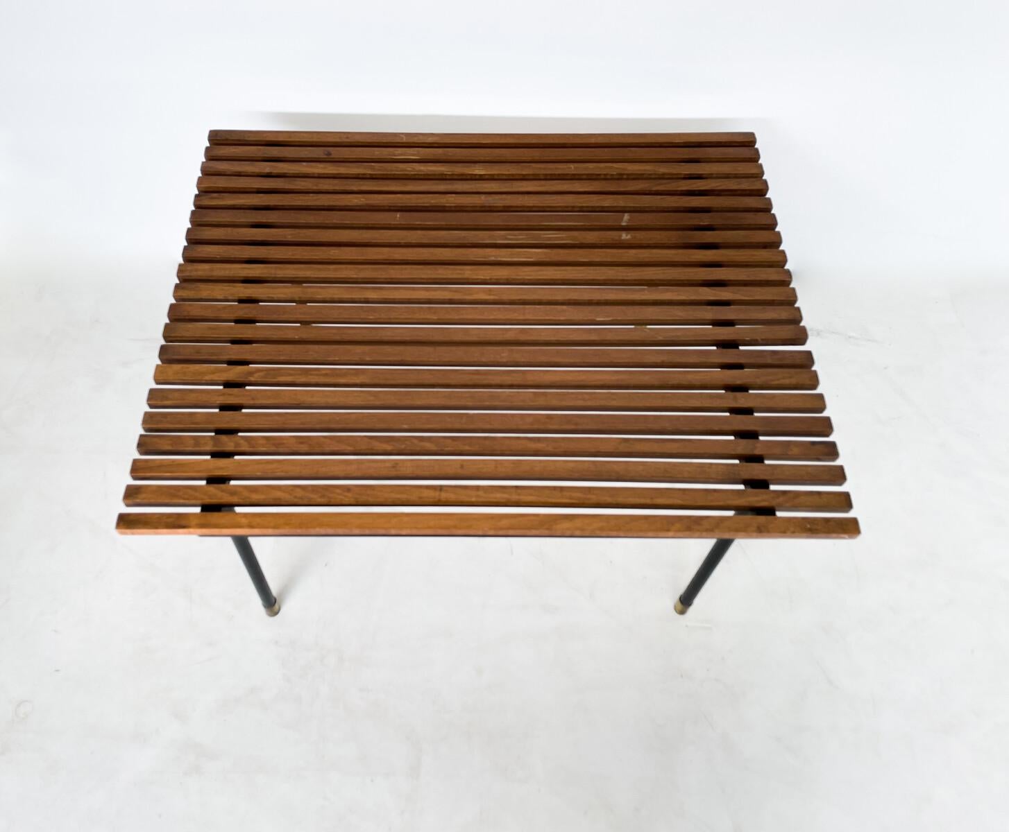 Midcentury Black Iron and Wood Coffee Table In Good Condition For Sale In Brussels, BE