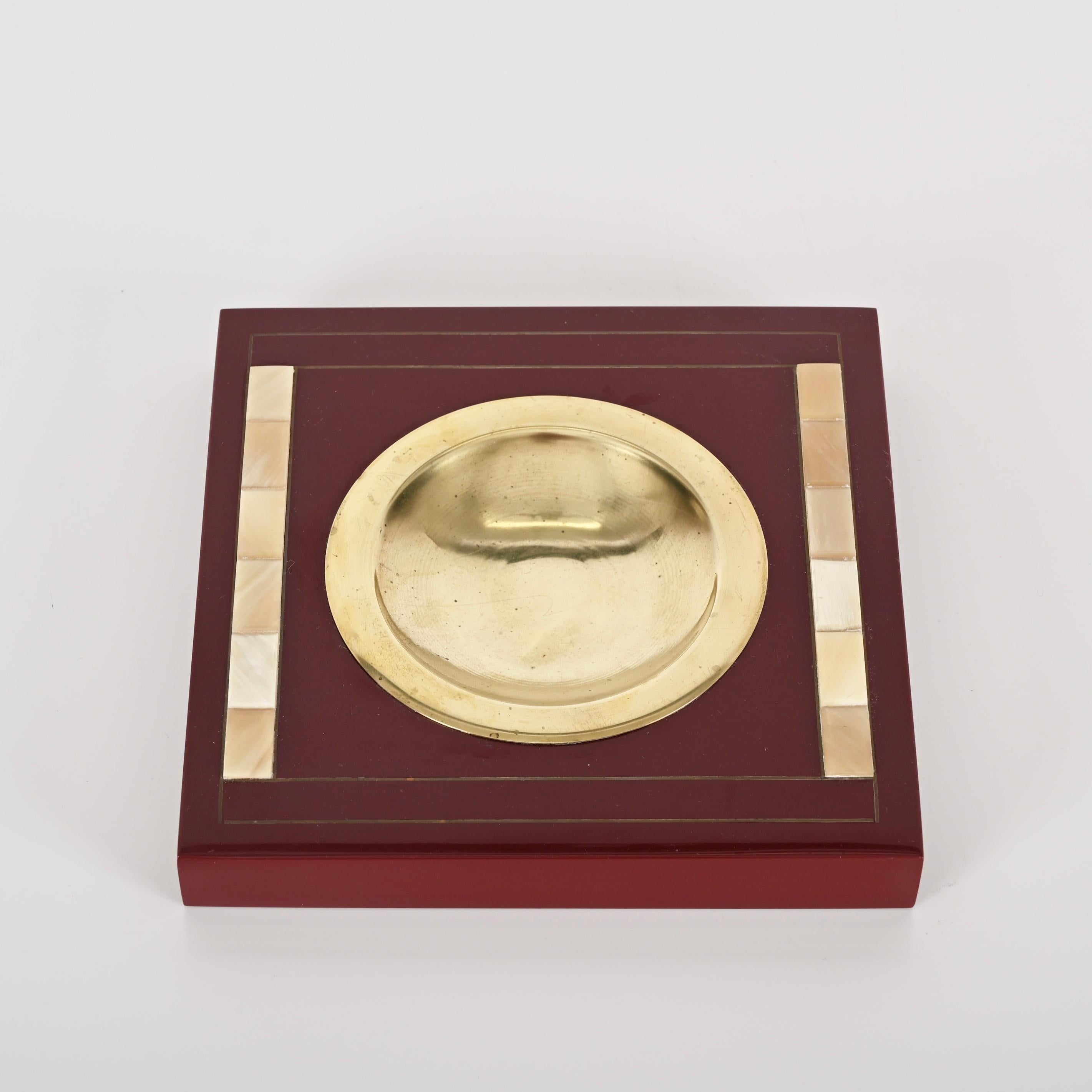 Lacquered Mid-Century Burgundy Lacquer and Brass Vide-Poche or Ashtray, Italy, Dior 1970s For Sale
